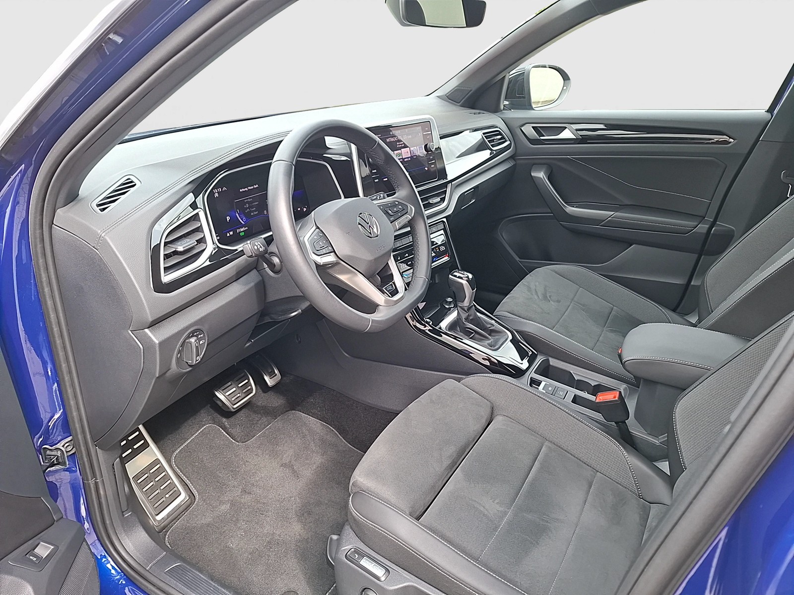 Fahrzeugabbildung Volkswagen T-Roc TSI R-Line DSG Matrix Navi AID ACC Park-Assist SH
