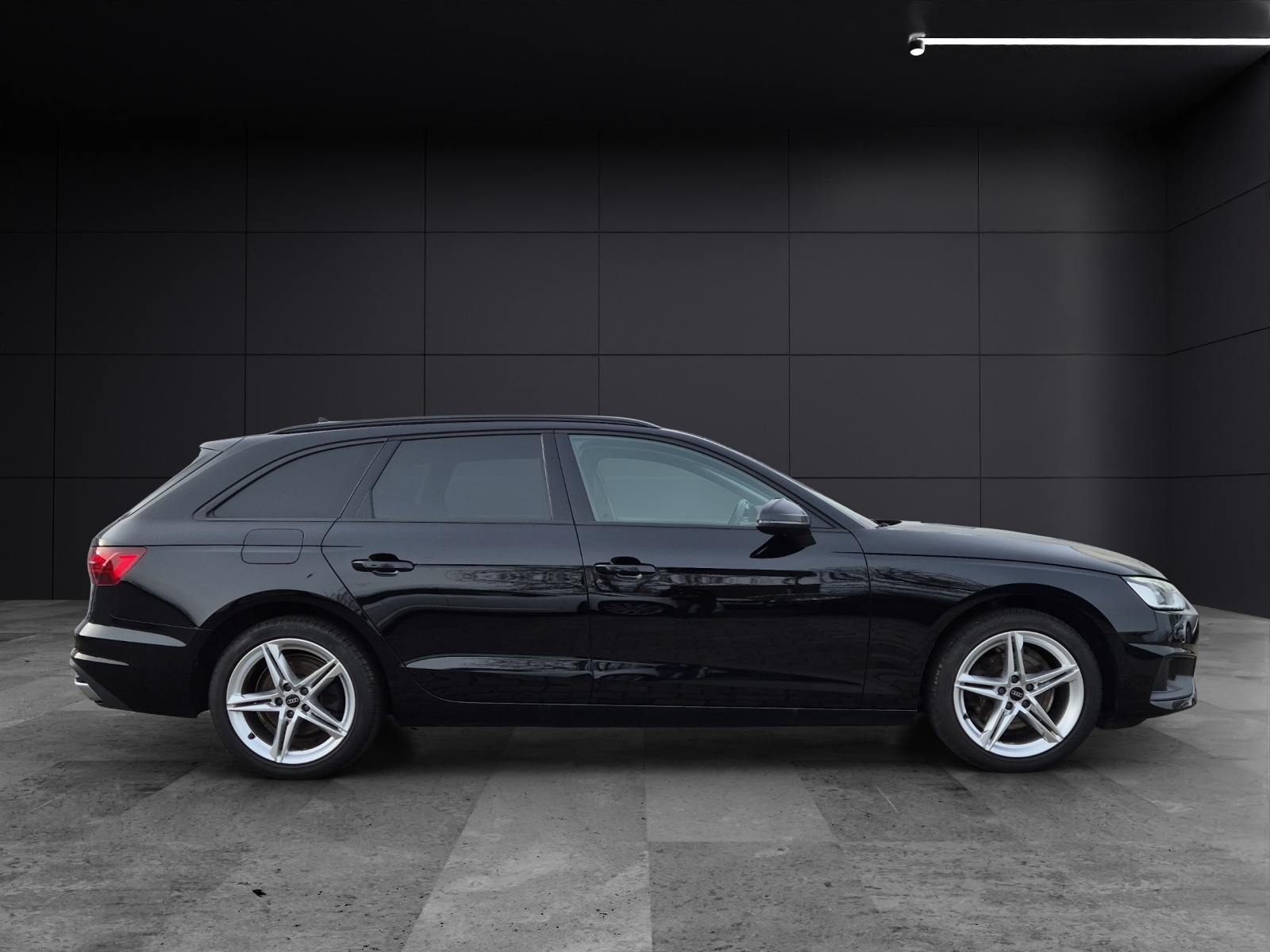 Fahrzeugabbildung Audi A4 Avant 35 TDI S-tronic LED Navi GRA PDC SH