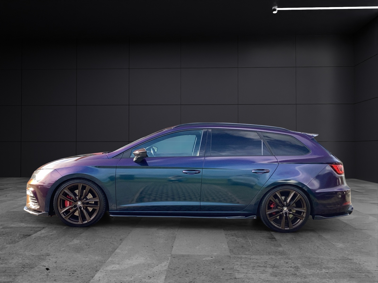 Fahrzeugabbildung SEAT Leon ST Cupra 300 4Drive VOLLFOLIERT AGA BEATS