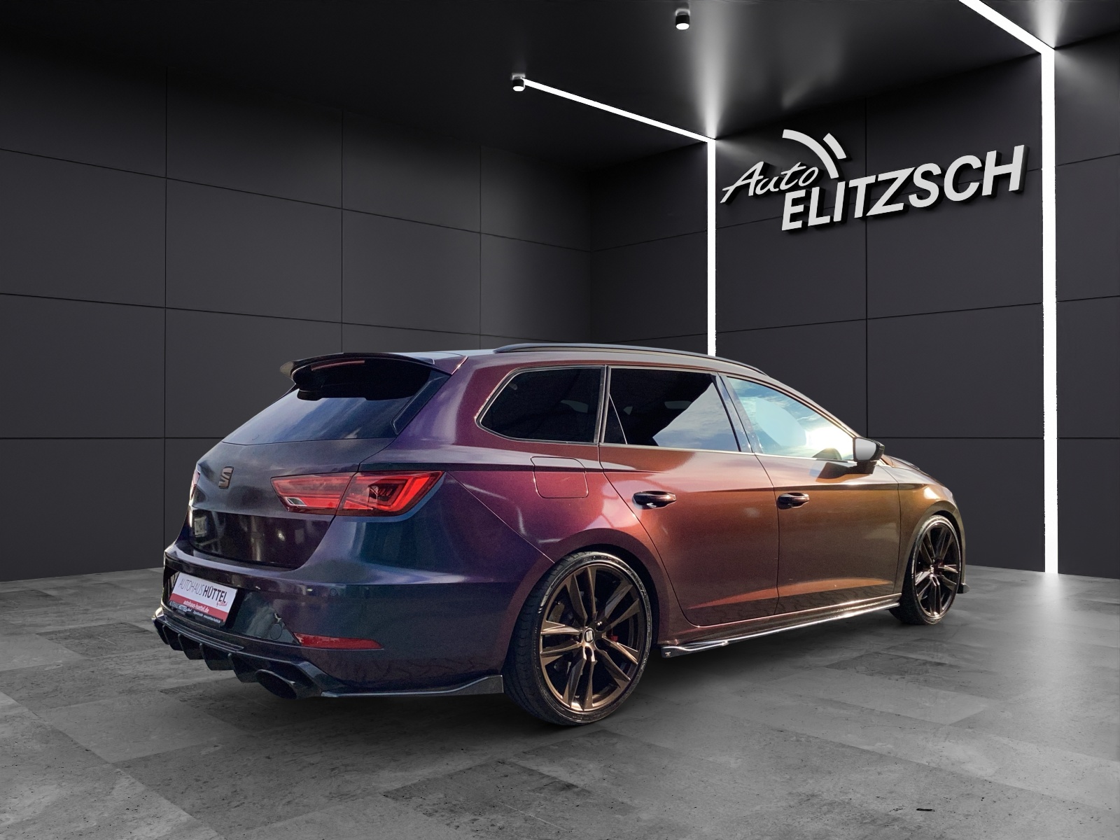 Fahrzeugabbildung SEAT Leon ST Cupra 300 4Drive VOLLFOLIERT AGA BEATS