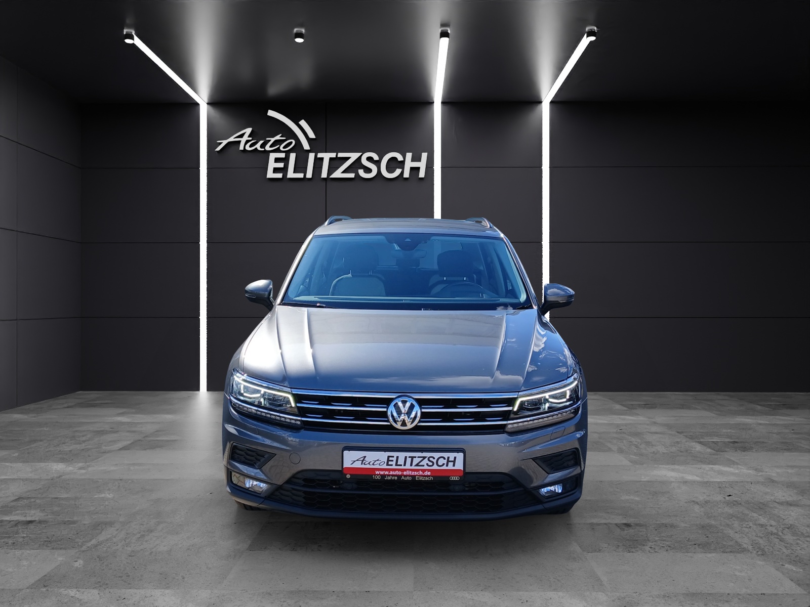 Fahrzeugabbildung Volkswagen Tiguan TDI Comfortline LED AHK Navi HUD ACC PDC SH LM