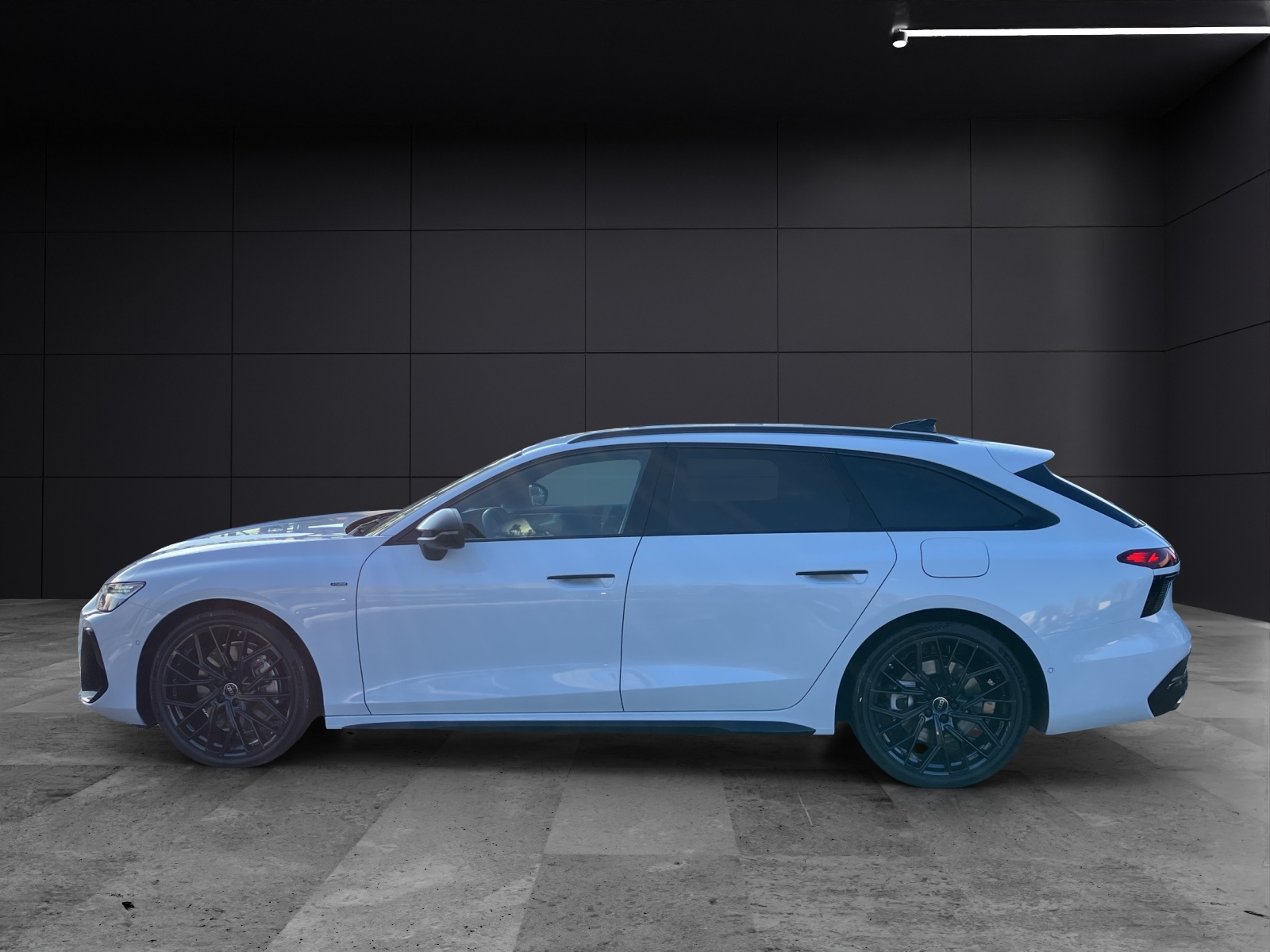 Fahrzeugabbildung Audi A6 Avant e-hybrid quattro edition one AHZV Matrix B&O HEAD UP