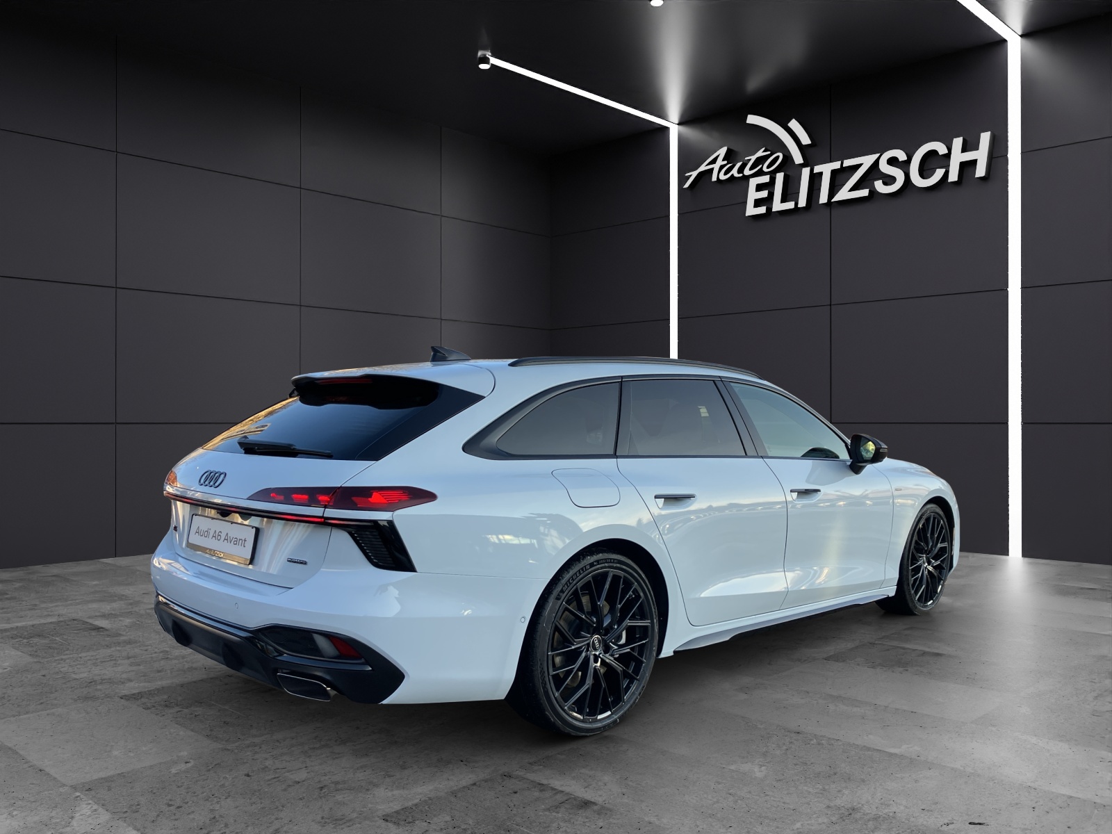 Fahrzeugabbildung Audi A6 Avant e-hybrid quattro edition one AHZV Matrix B&O HEAD UP