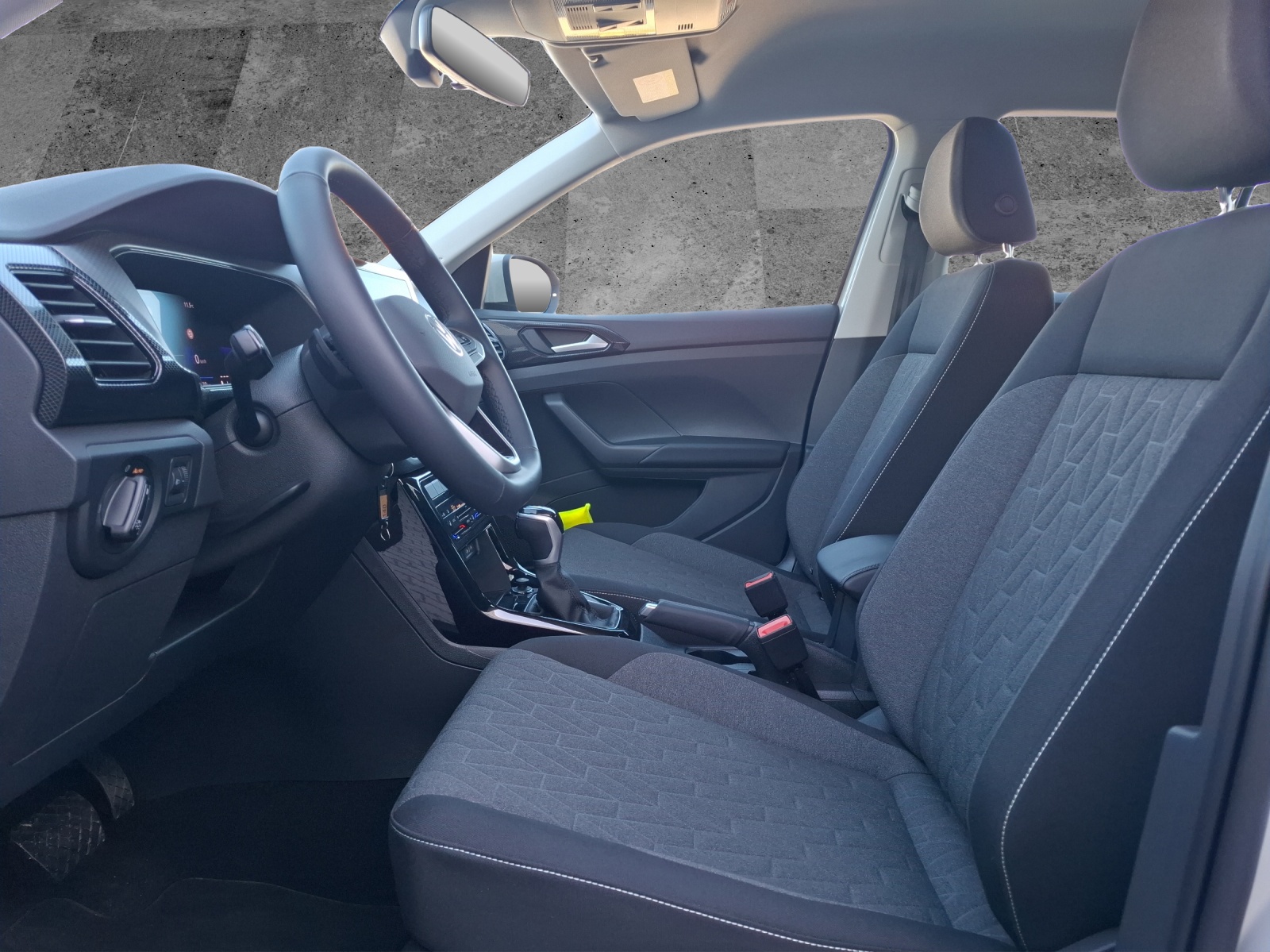 Fahrzeugabbildung Volkswagen T-Cross TSI Life DSG LED Navi AID ACC PDC SH LM