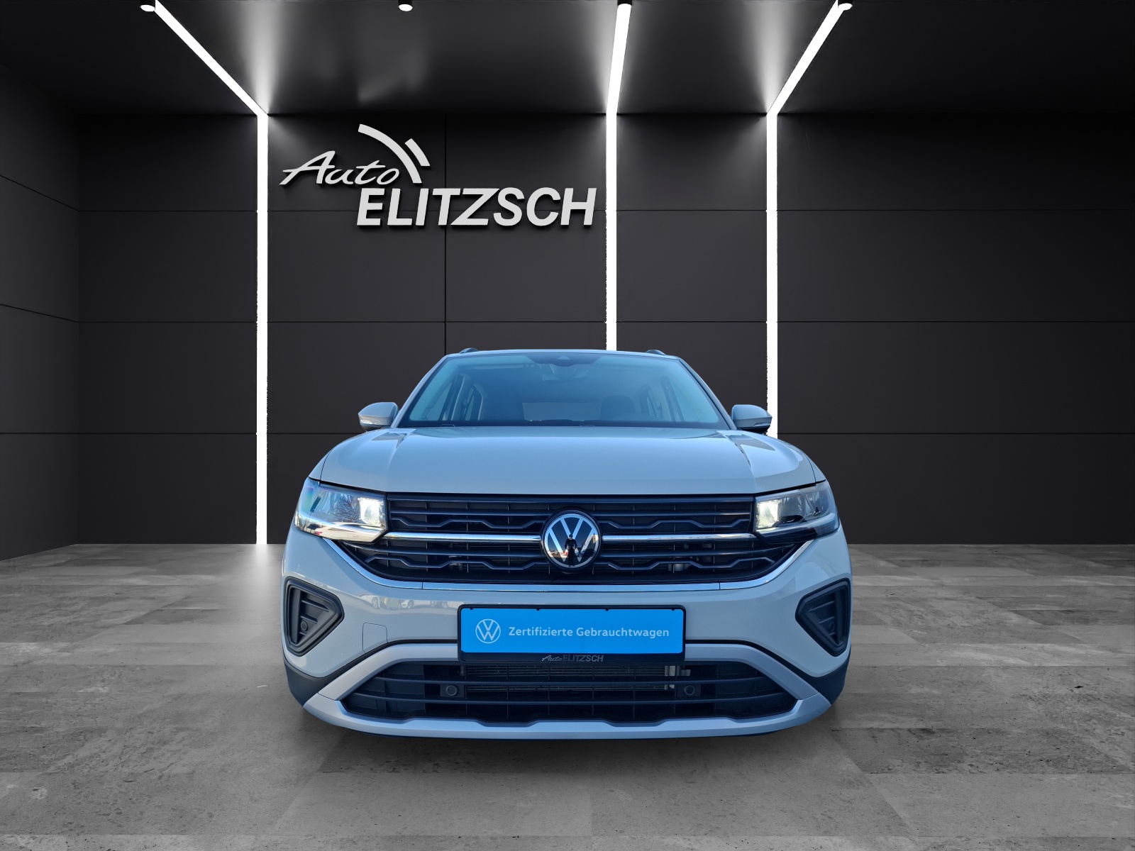 Fahrzeugabbildung Volkswagen T-Cross TSI Life DSG LED Navi AID ACC PDC SH LM