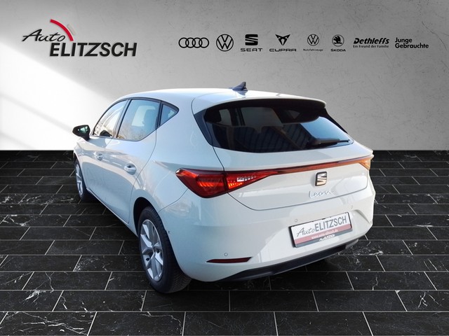 Fahrzeugabbildung SEAT Leon Style Kamera Winter-Paket