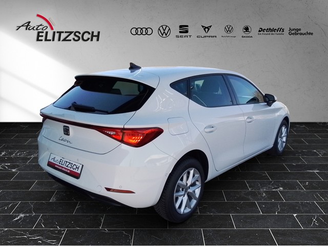 Fahrzeugabbildung SEAT Leon Style Kamera Winter-Paket