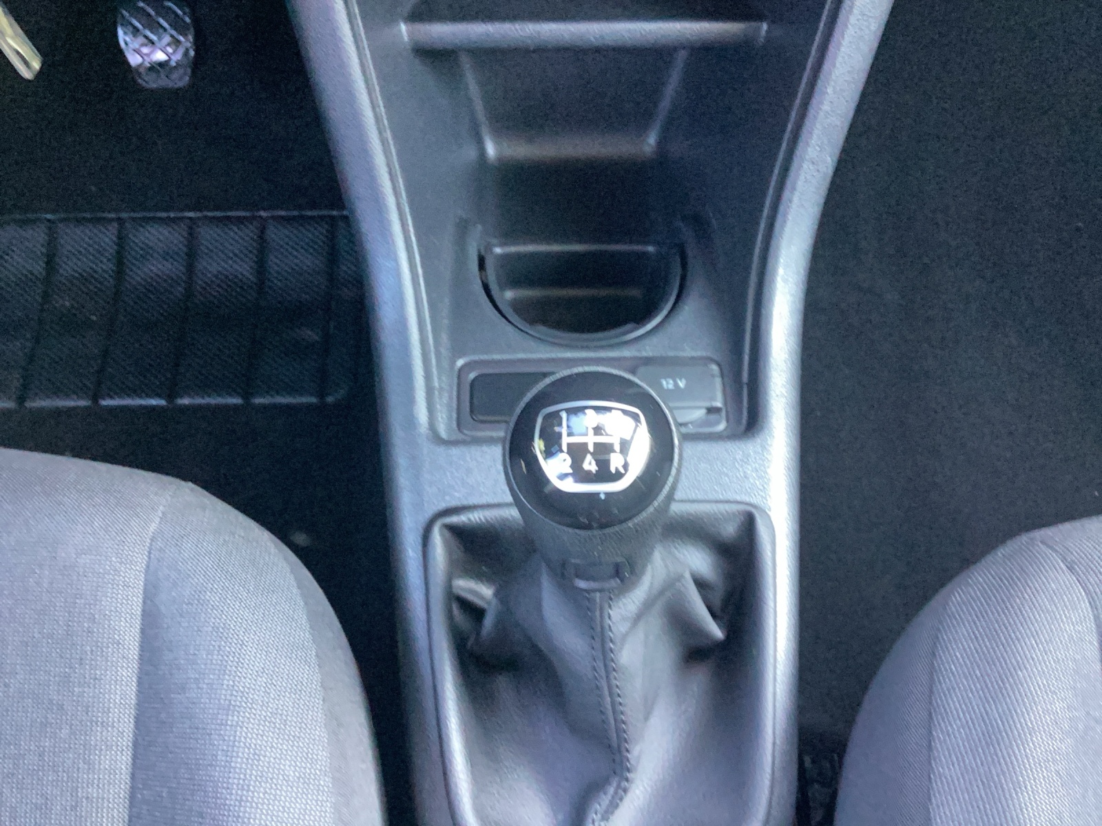 Fahrzeugabbildung Volkswagen up! CLIMATIC SHZ GRA PDC NSW