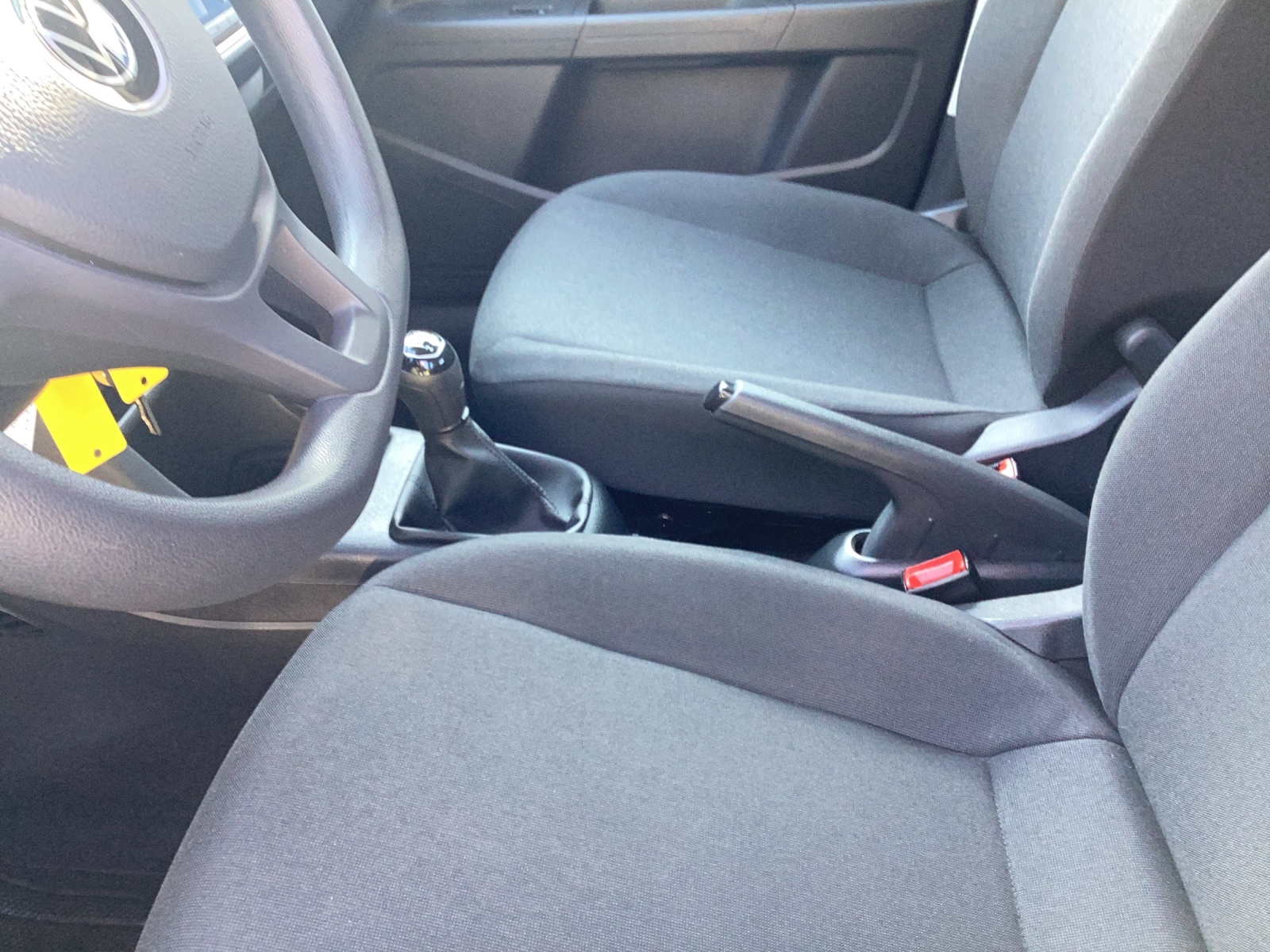 Fahrzeugabbildung Volkswagen up! CLIMATIC SHZ GRA PDC NSW