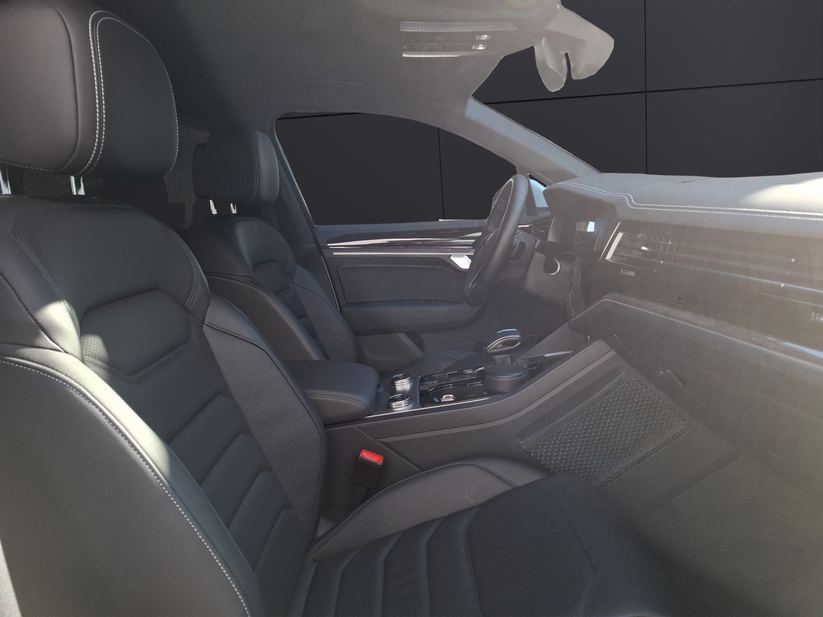 Fahrzeugabbildung Volkswagen Touareg TDI Elegance 4M Matrix AHK Navi ACC 360°Luft 20