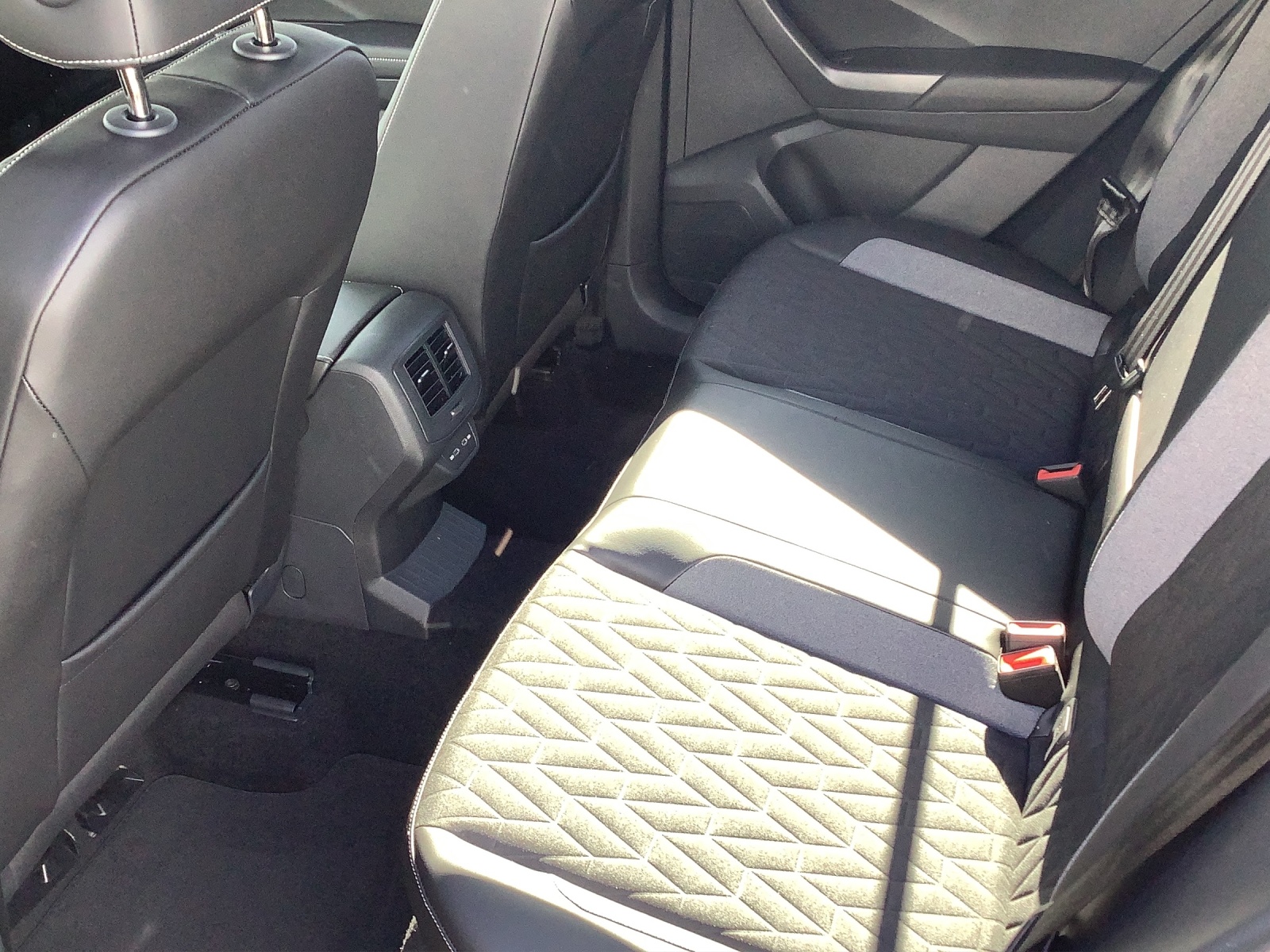 Fahrzeugabbildung Volkswagen T-Roc Goal