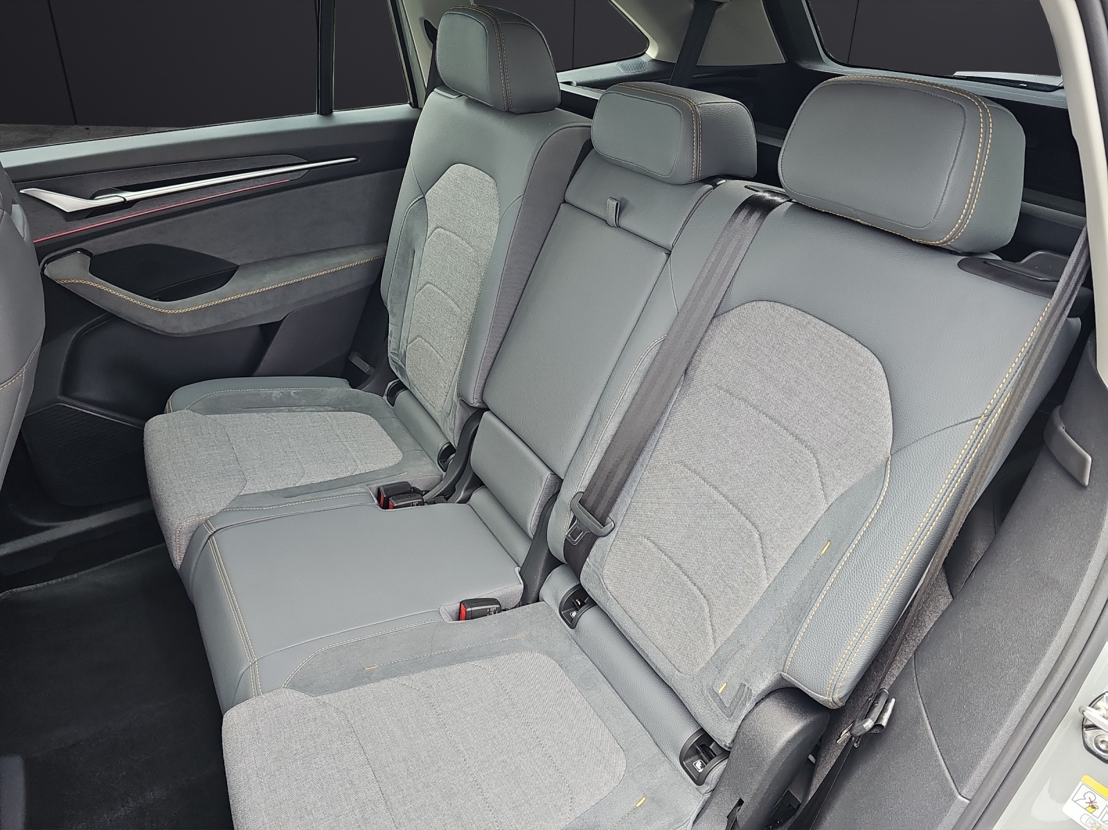 Fahrzeugabbildung SKODA Kodiaq 2.0 TDI 4x4 Selection DSG ACC AHZ KAMERA