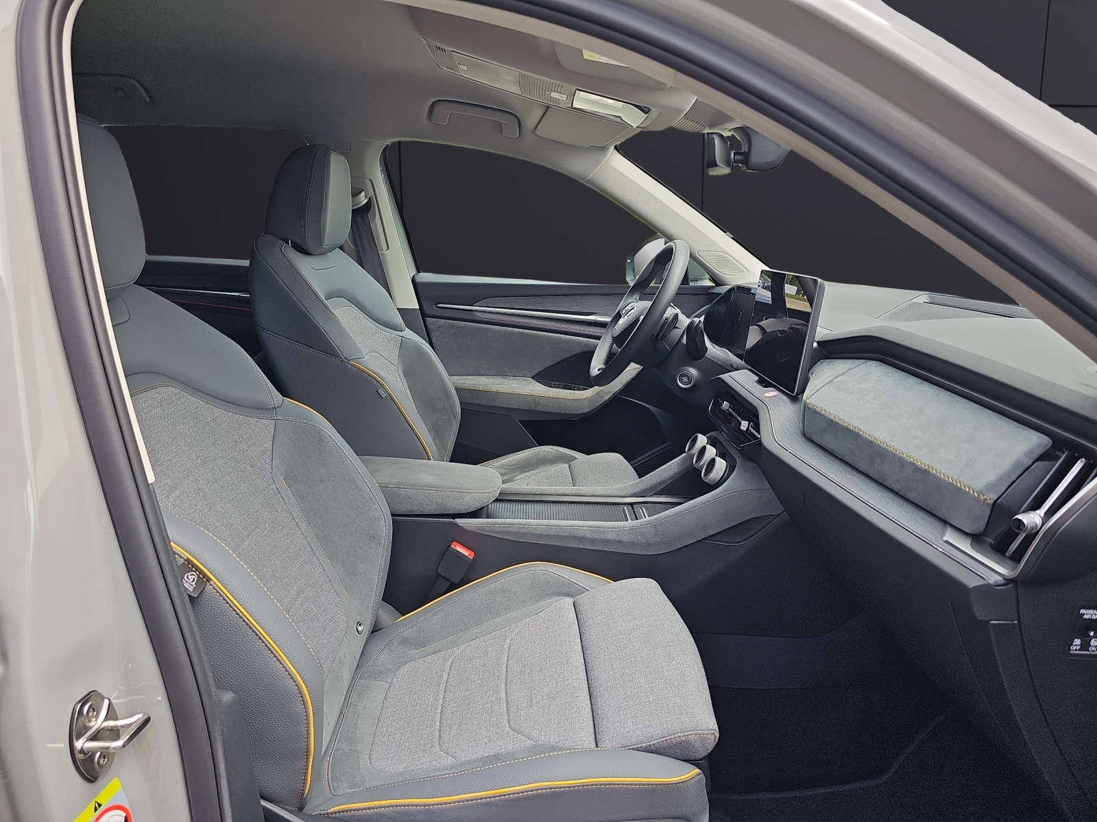 Fahrzeugabbildung SKODA Kodiaq 2.0 TDI 4x4 Selection DSG ACC AHZ KAMERA