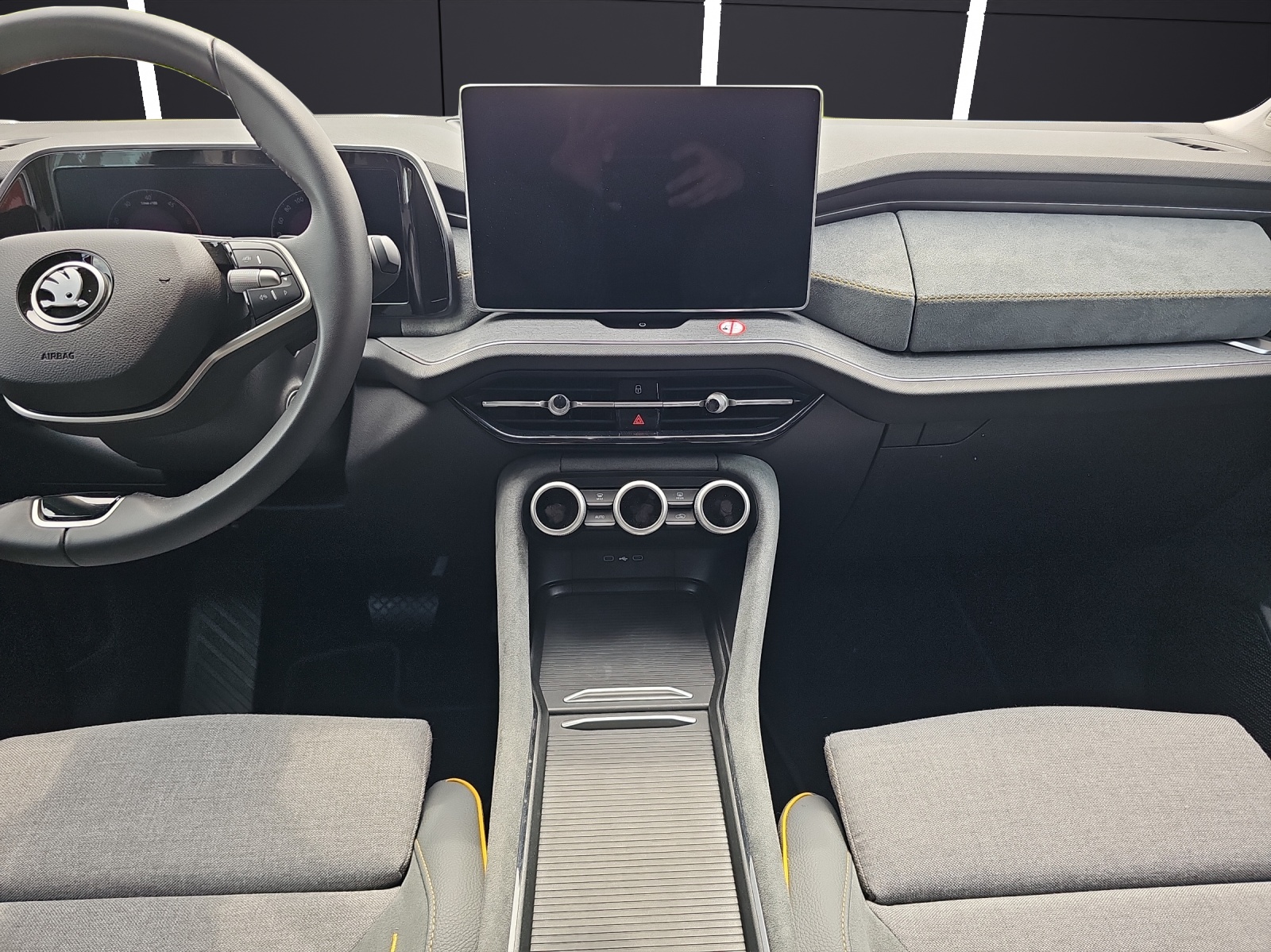 Fahrzeugabbildung SKODA Kodiaq 2.0 TDI 4x4 Selection DSG ACC AHZ KAMERA