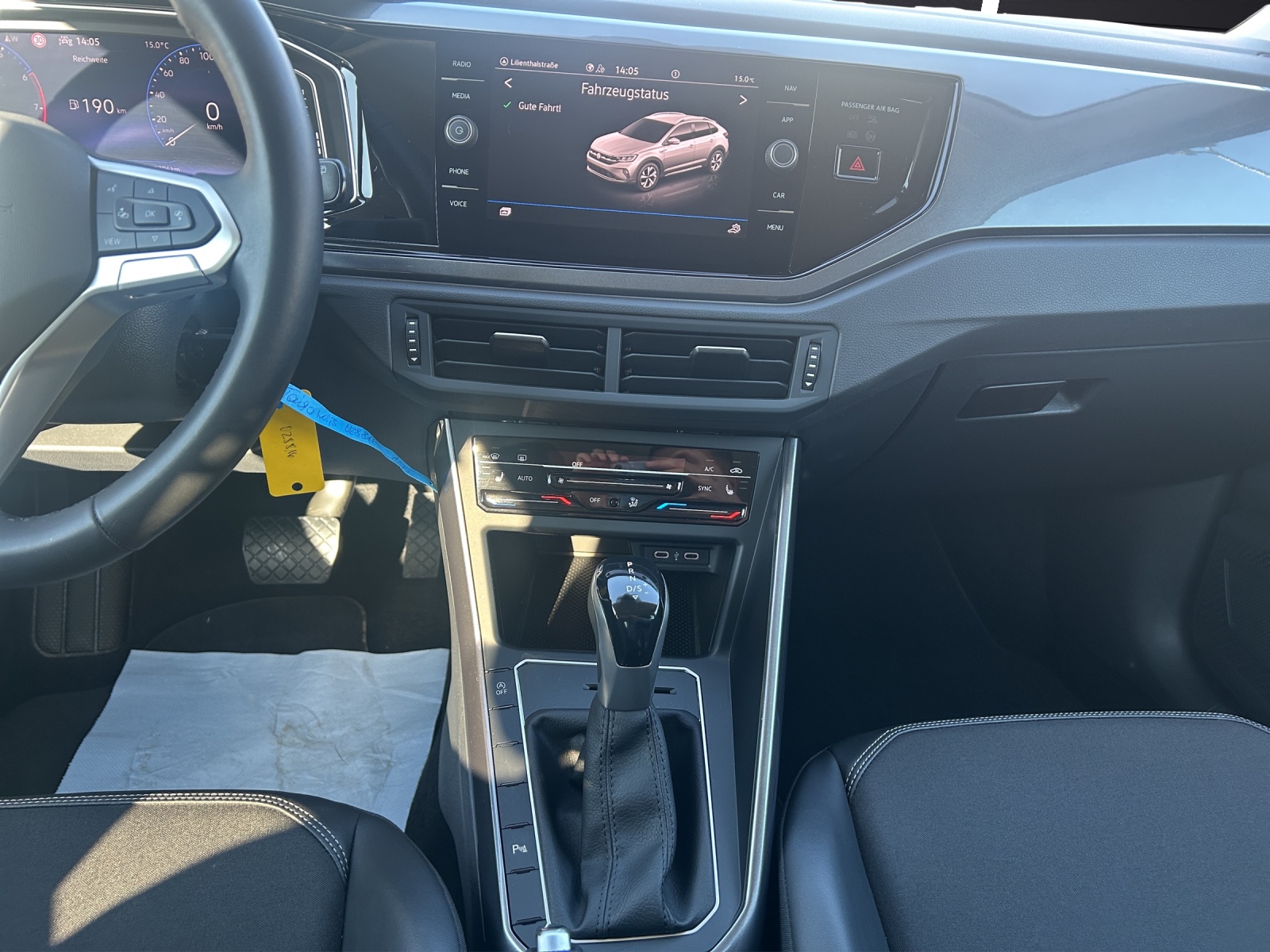 Fahrzeugabbildung Volkswagen Taigo 1.5 TSI Style DSG MATRIX