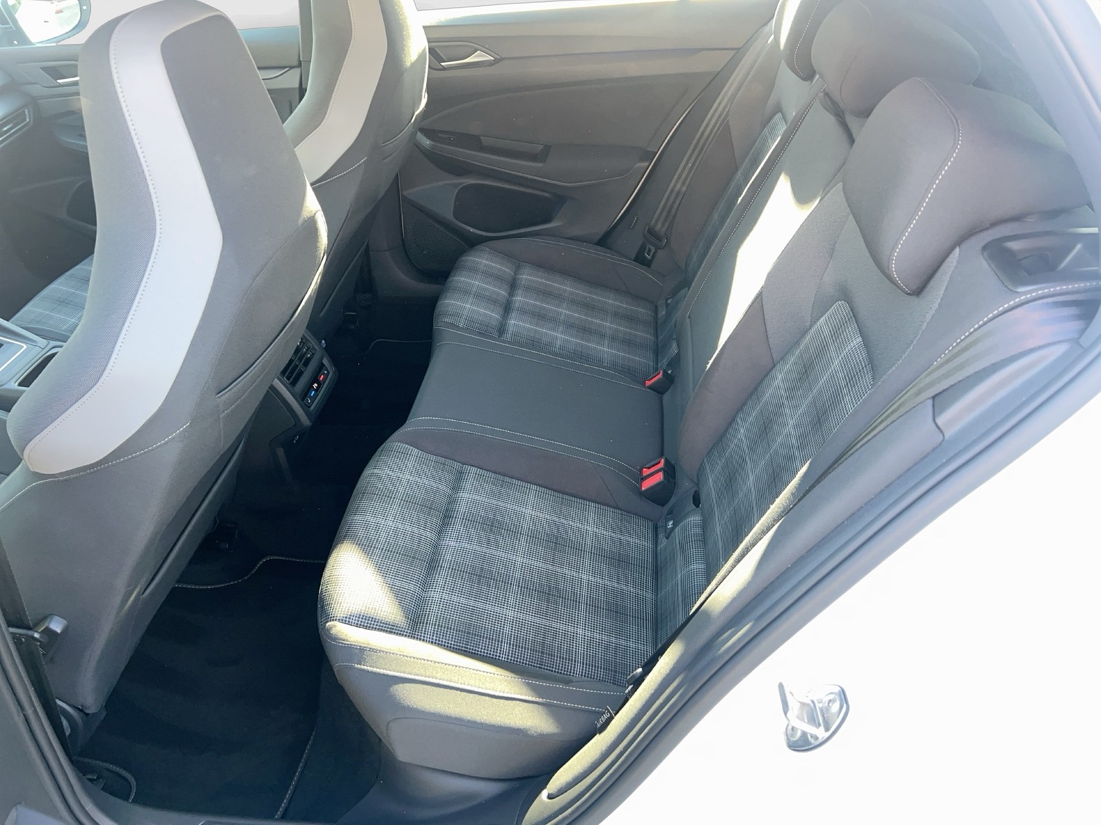 Fahrzeugabbildung Volkswagen Golf VIII GTD MATRIX ACC NAVI STH RFK