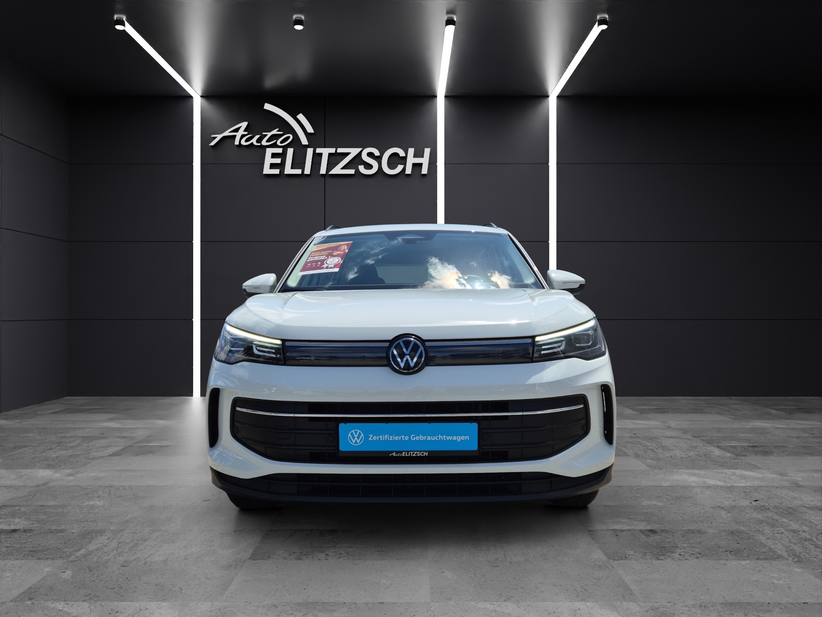 Fahrzeugabbildung Volkswagen Tiguan eTSI Life DSG LED AHK Navi AID ACC RFK SH