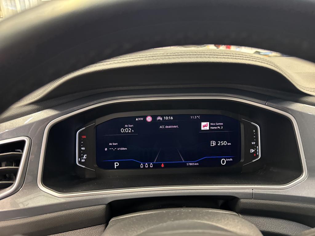 Fahrzeugabbildung Volkswagen T-Roc TSI Style DSG LEDplus AHK Navi AID ACC RFK SH