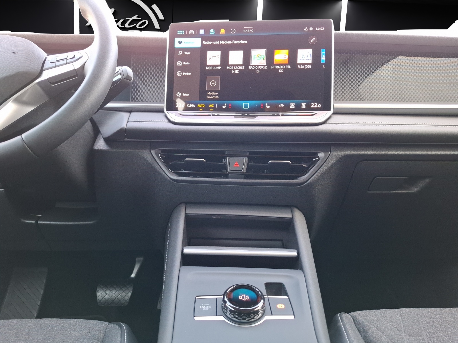 Fahrzeugabbildung Volkswagen Tayron eTSI Life DSG LED AHK Navi AID ACC RFK SH