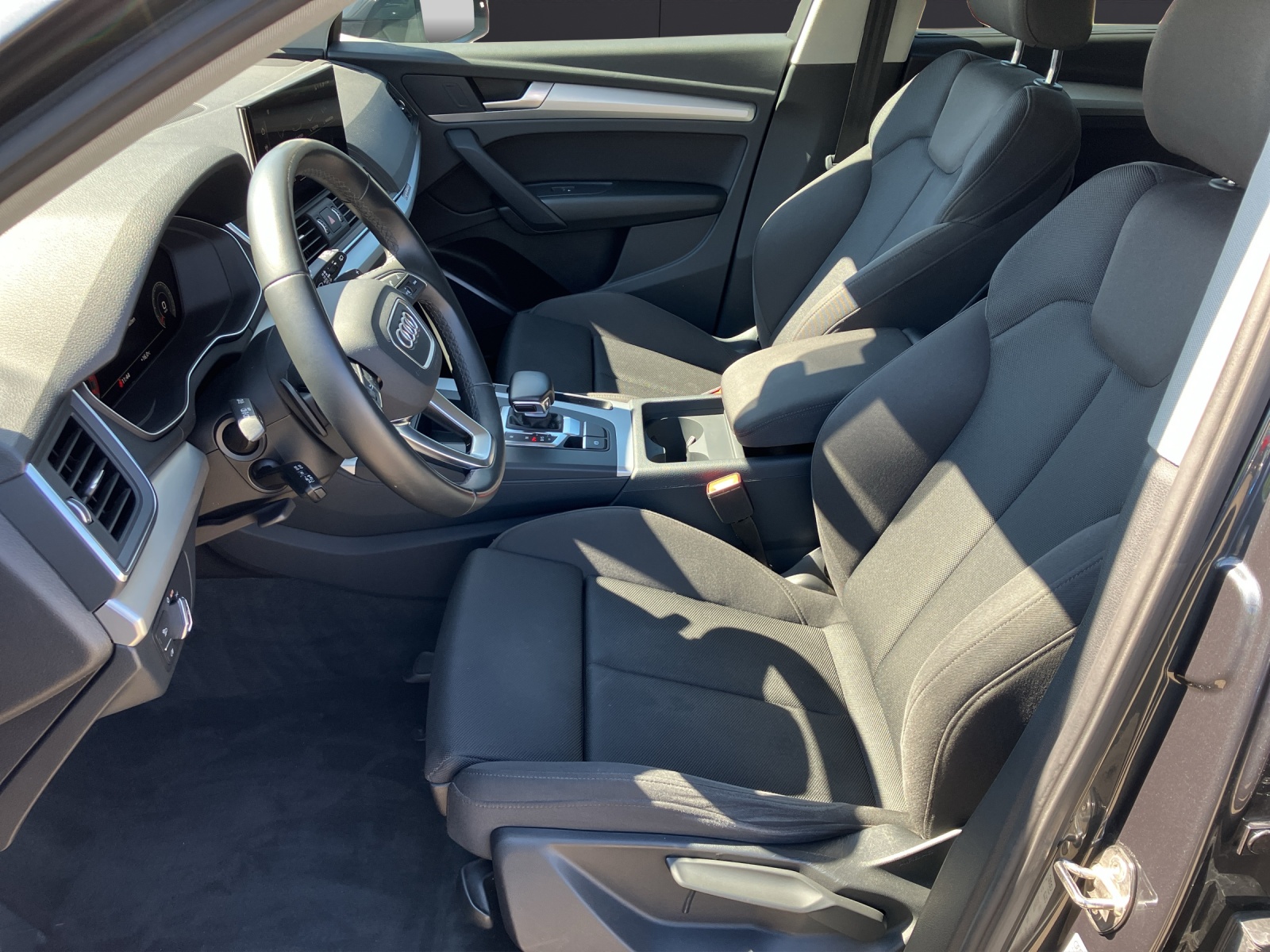 Fahrzeugabbildung Audi Q5 50 TDI quattro S-tronic AHK LED GRA