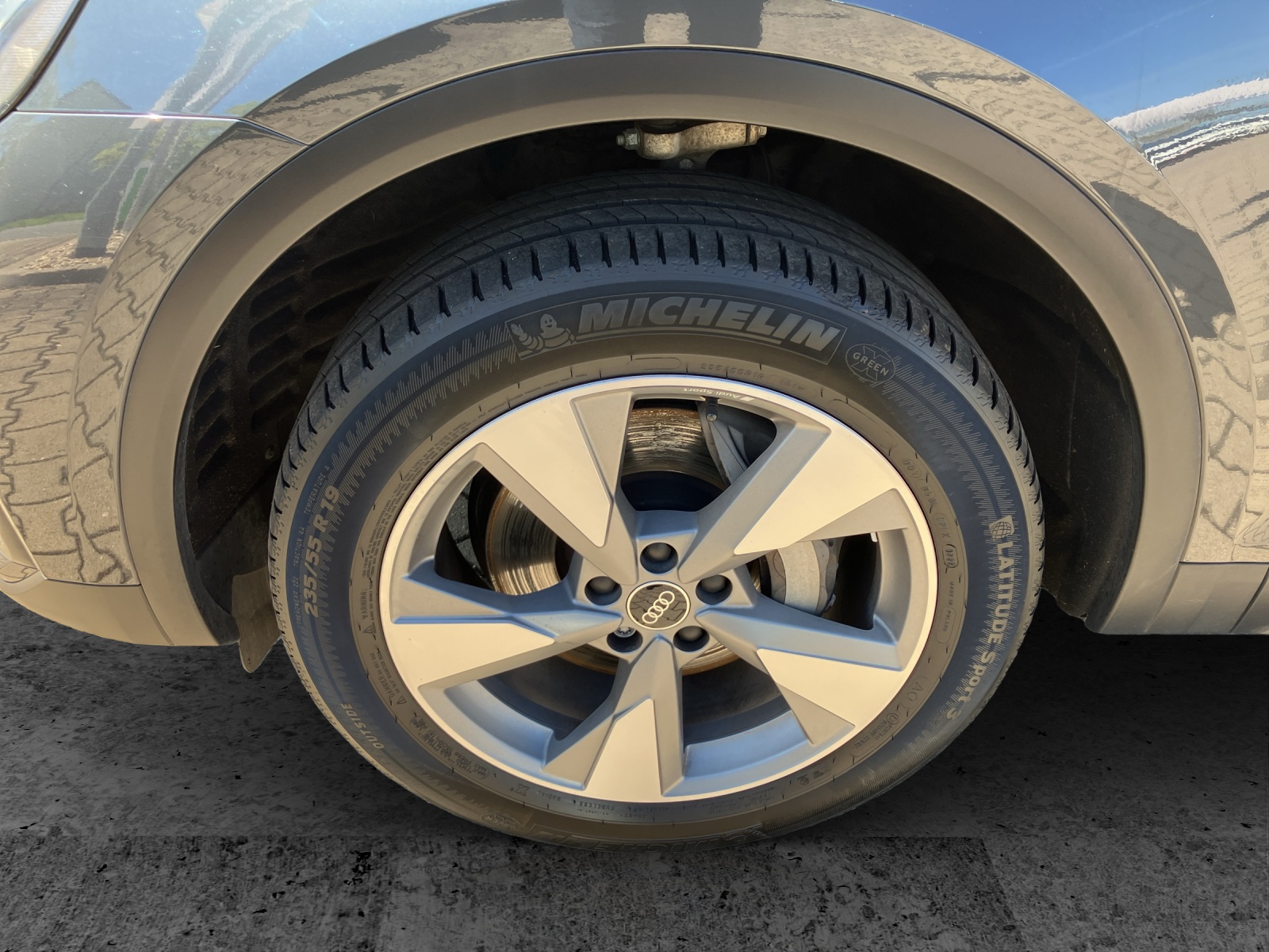 Fahrzeugabbildung Audi Q5 50 TDI quattro S-tronic AHK LED GRA