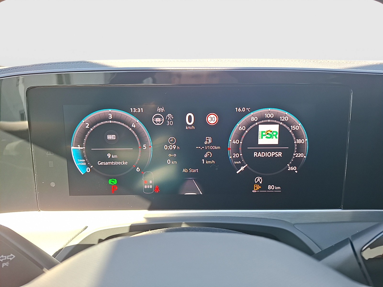 Fahrzeugabbildung Volkswagen Passat Variant TDI Elegance DSG Matrix AHK Navi HUD AID ACC RFK SH