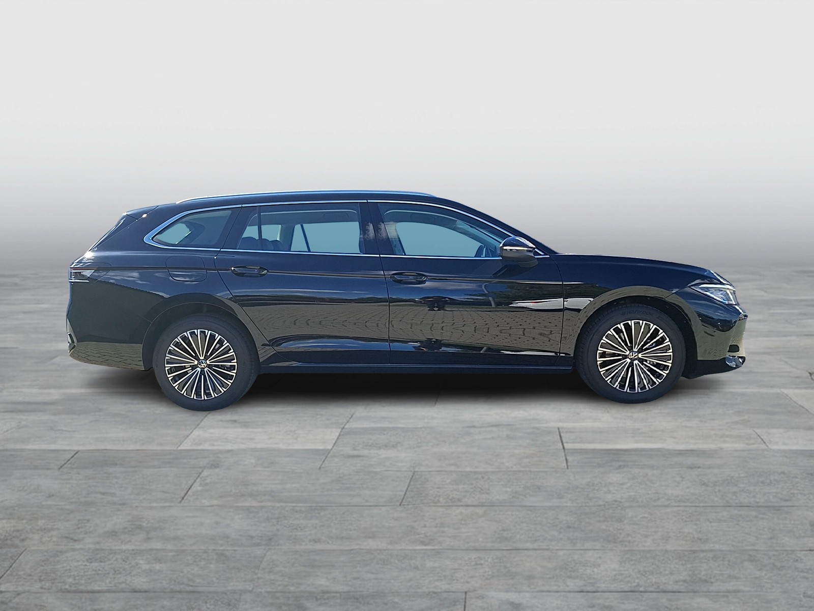 Fahrzeugabbildung Volkswagen Passat Variant TDI Elegance DSG Matrix AHK Navi HUD AID ACC RFK SH