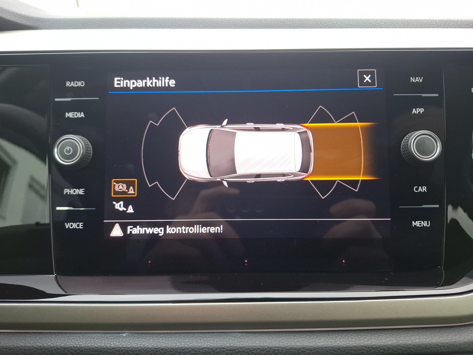 Fahrzeugabbildung Volkswagen Polo TSI Move LED CarPlay AID PDC SH LM