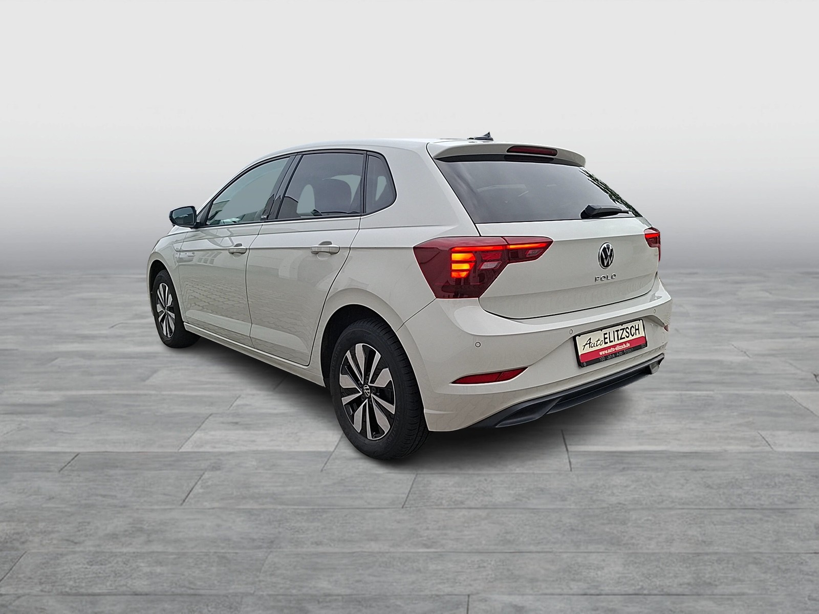 Fahrzeugabbildung Volkswagen Polo TSI Move LED CarPlay AID PDC SH LM