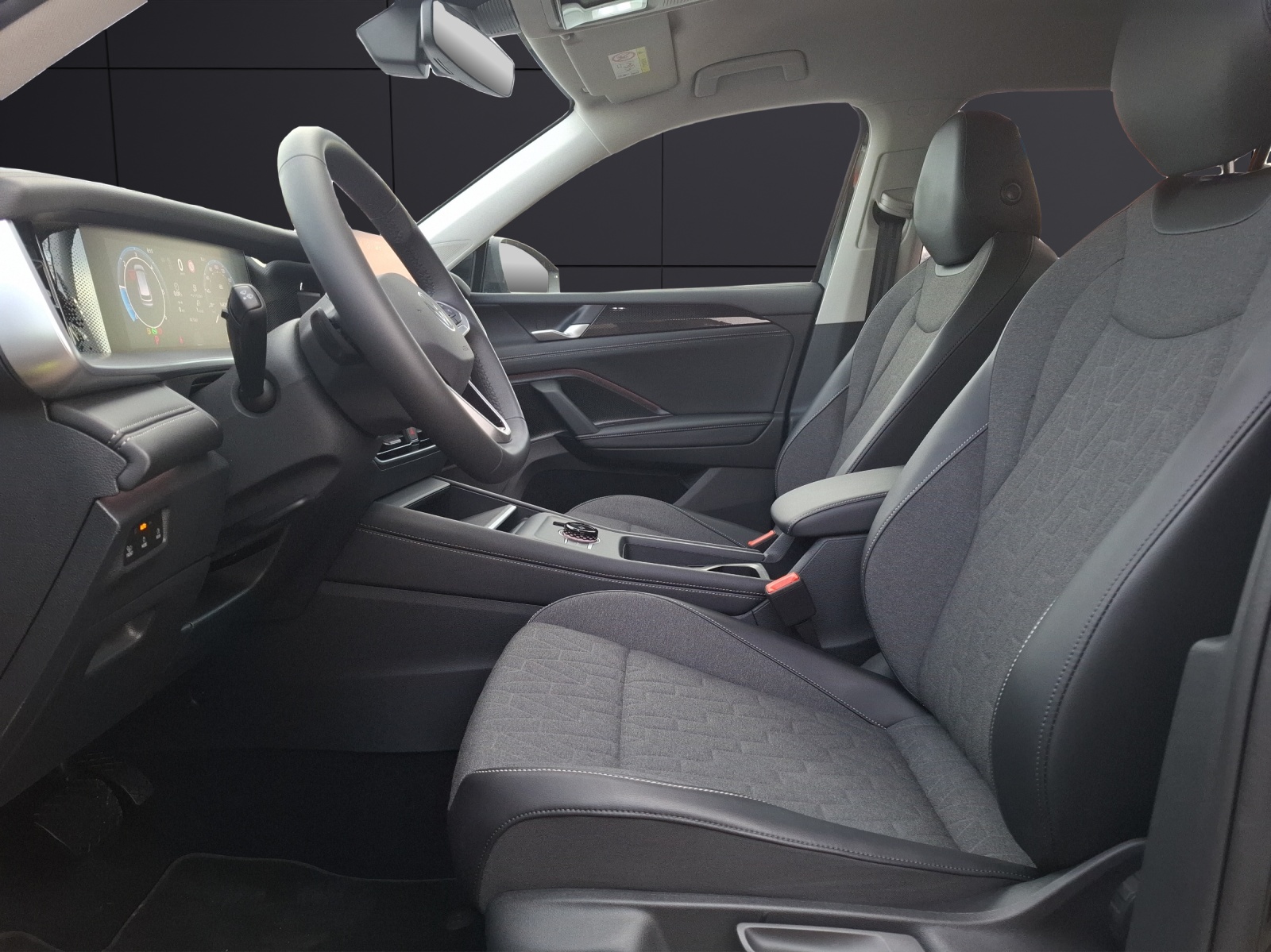 Fahrzeugabbildung Volkswagen Tayron TDI Life DSG 4M LEDplus AHK Navi AID ACC RFK SH 18