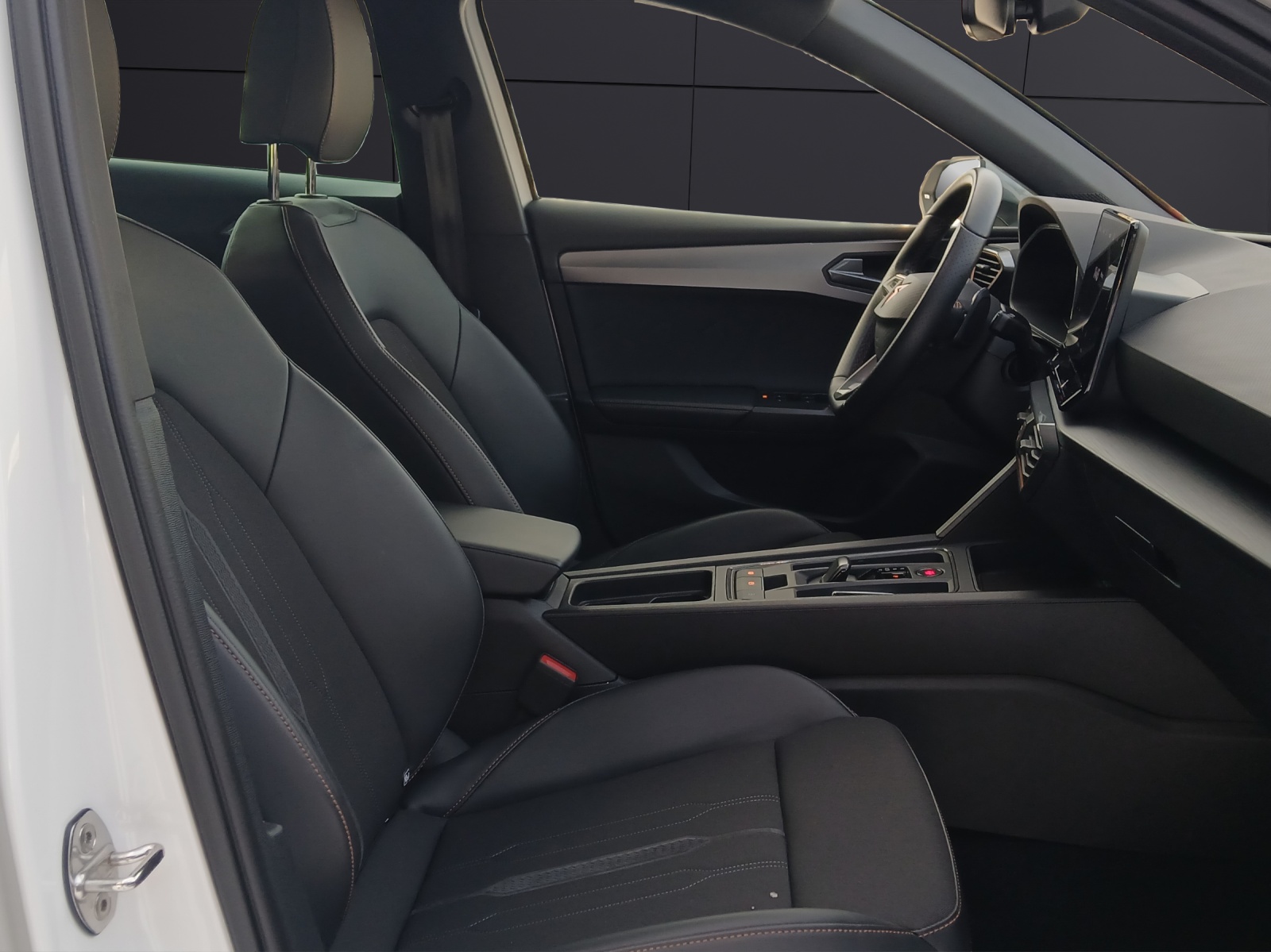 Fahrzeugabbildung CUPRA Leon ST TSI DSG LED AHK Navi Climatronic ACC RFK SH LM