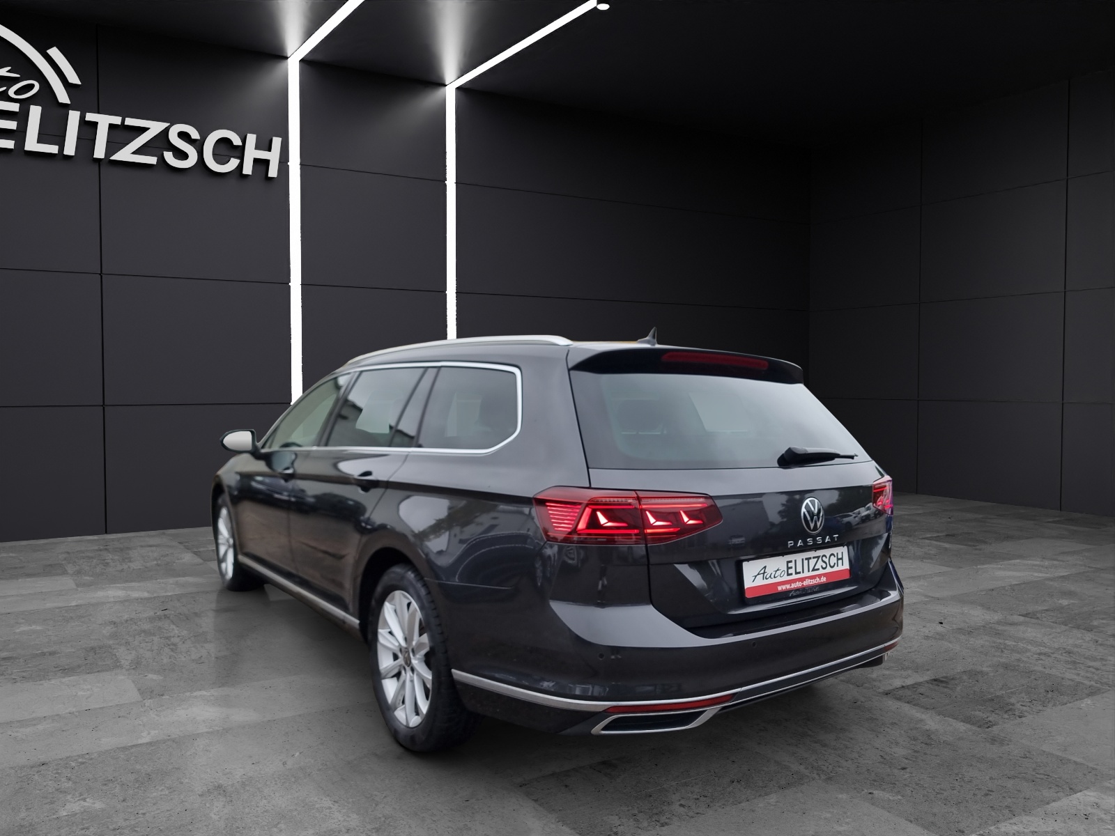 Fahrzeugabbildung Volkswagen Passat Variant TSI Elegance DSG Matrix Navi AID ACC RFK SH