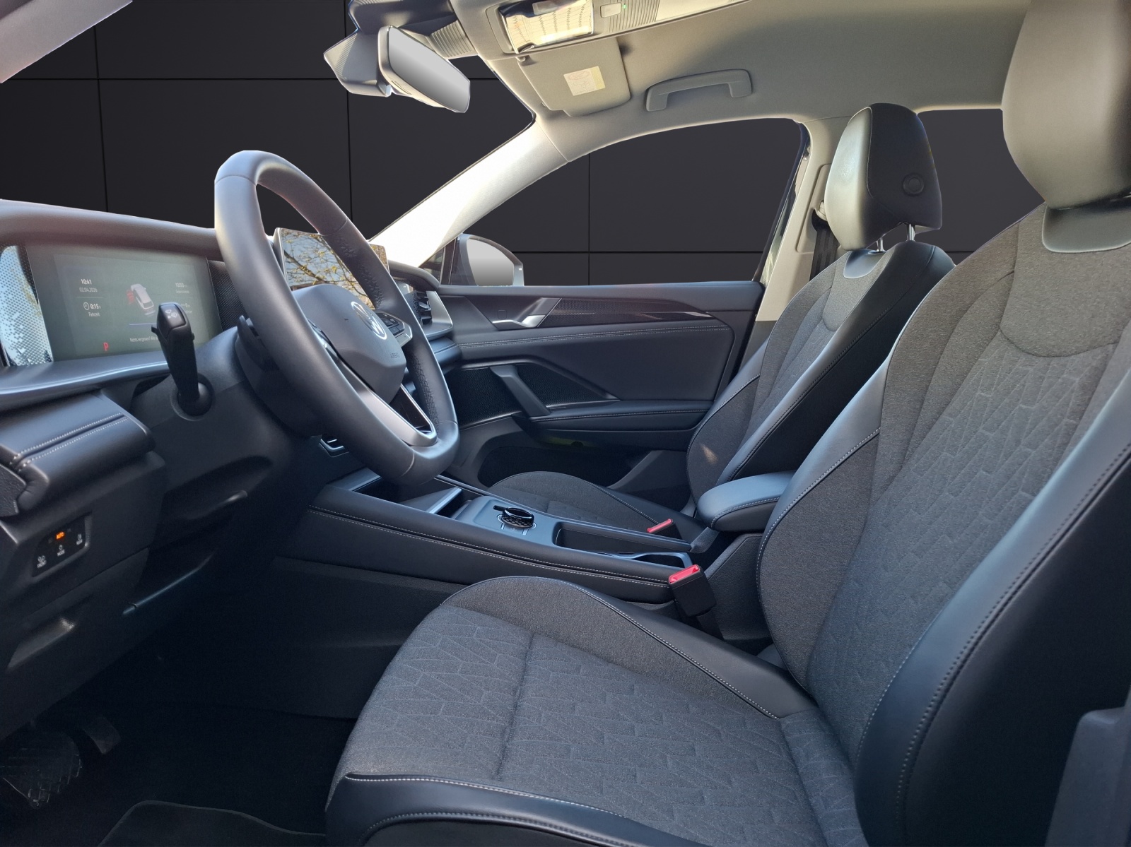 Fahrzeugabbildung Volkswagen Tayron eTSI Life DSG 7-Si Matrix AHK Navi AID ACC RFK SH