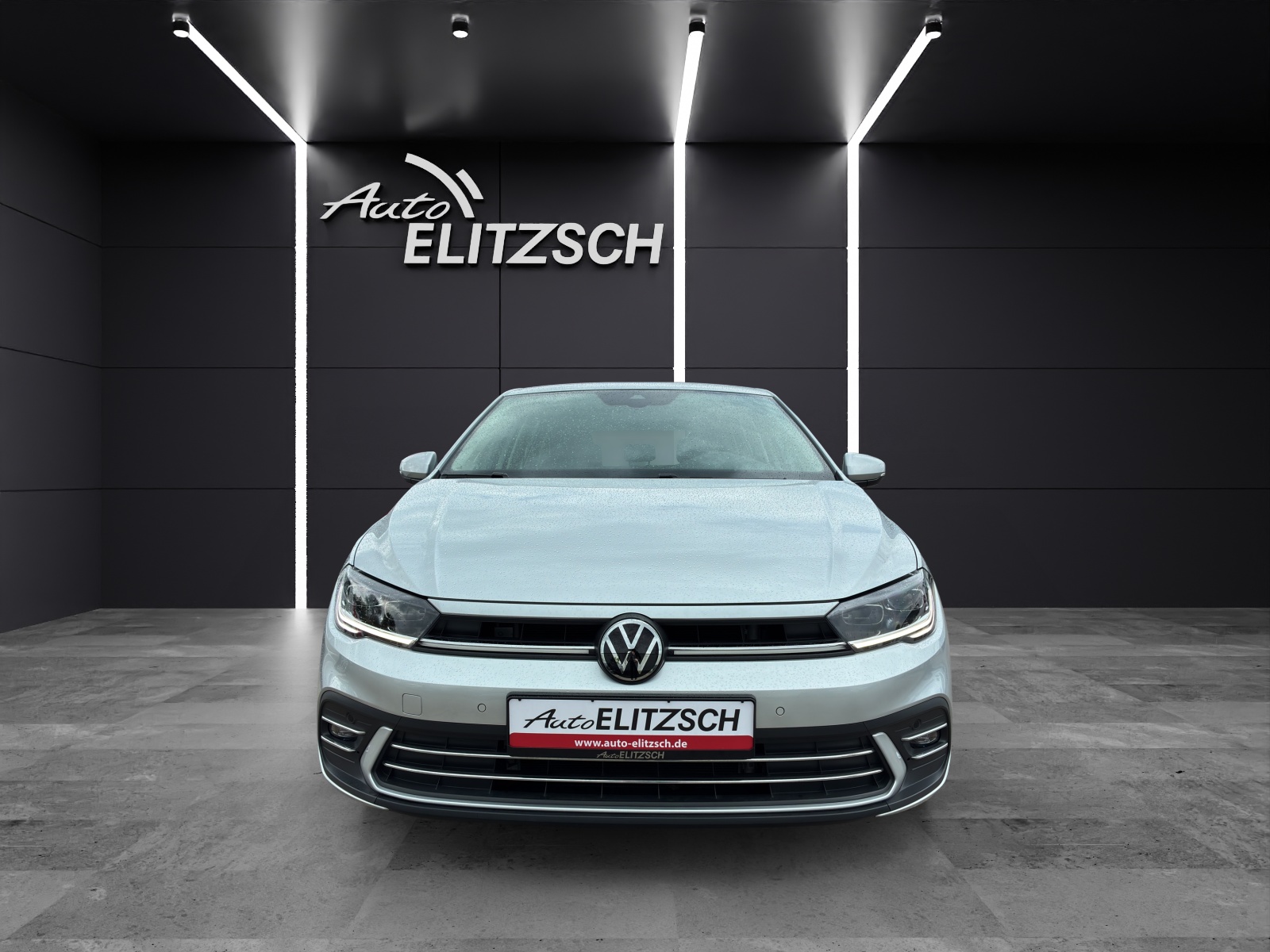 Fahrzeugabbildung Volkswagen Polo TSI Style IQ.Light Navi ACC SHZ App-Connect