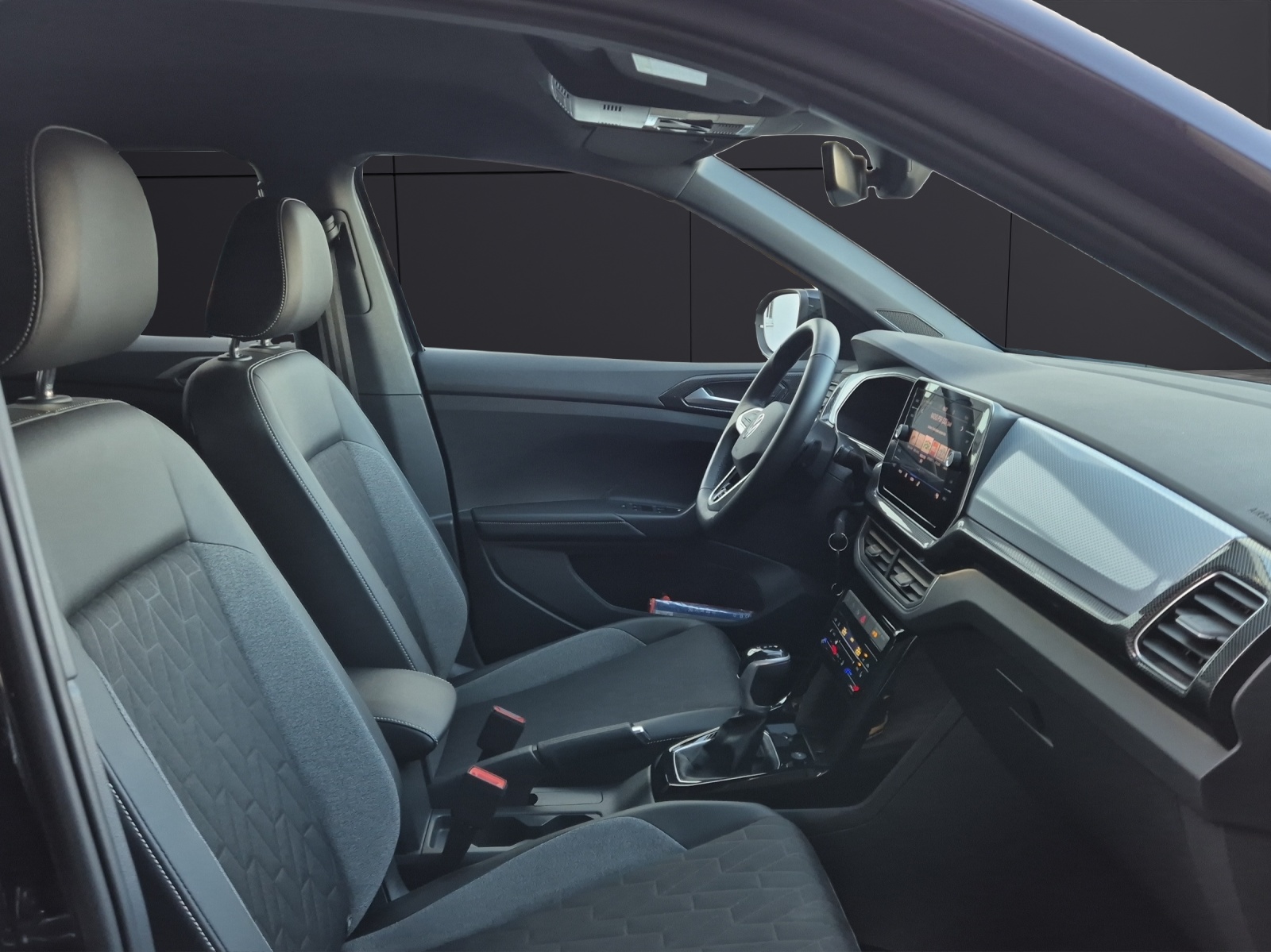 Fahrzeugabbildung Volkswagen T-Cross TSI Goal DSG LED AHK Navi AID ACC Park-Assist SH LM