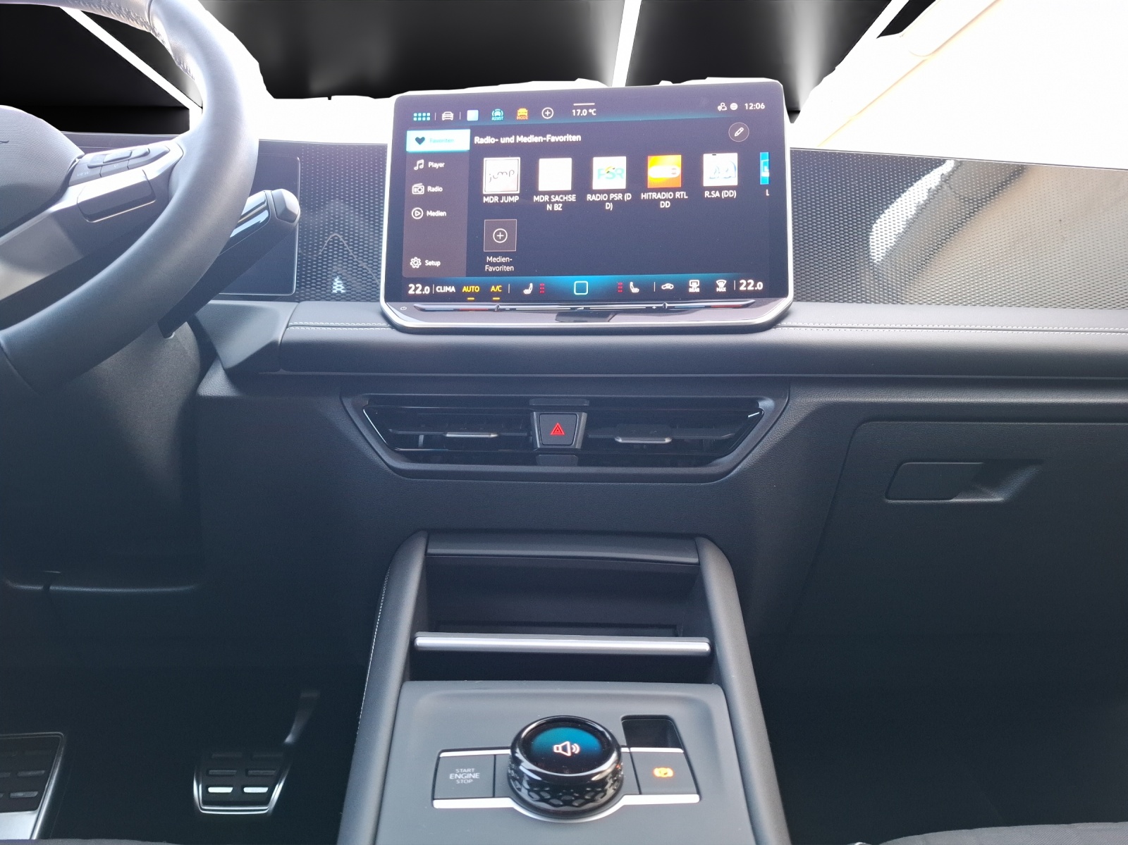 Fahrzeugabbildung Volkswagen Tiguan TDI Goal DSG Standhzg. AHK LED Navi AID ACC RFK SH