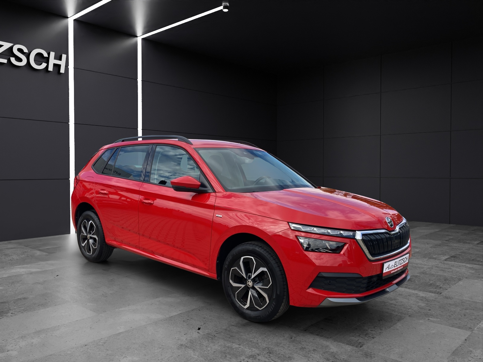 Fahrzeugabbildung SKODA Kamiq TSI Drive-125 LED Climatronic GRA PDC SH LM