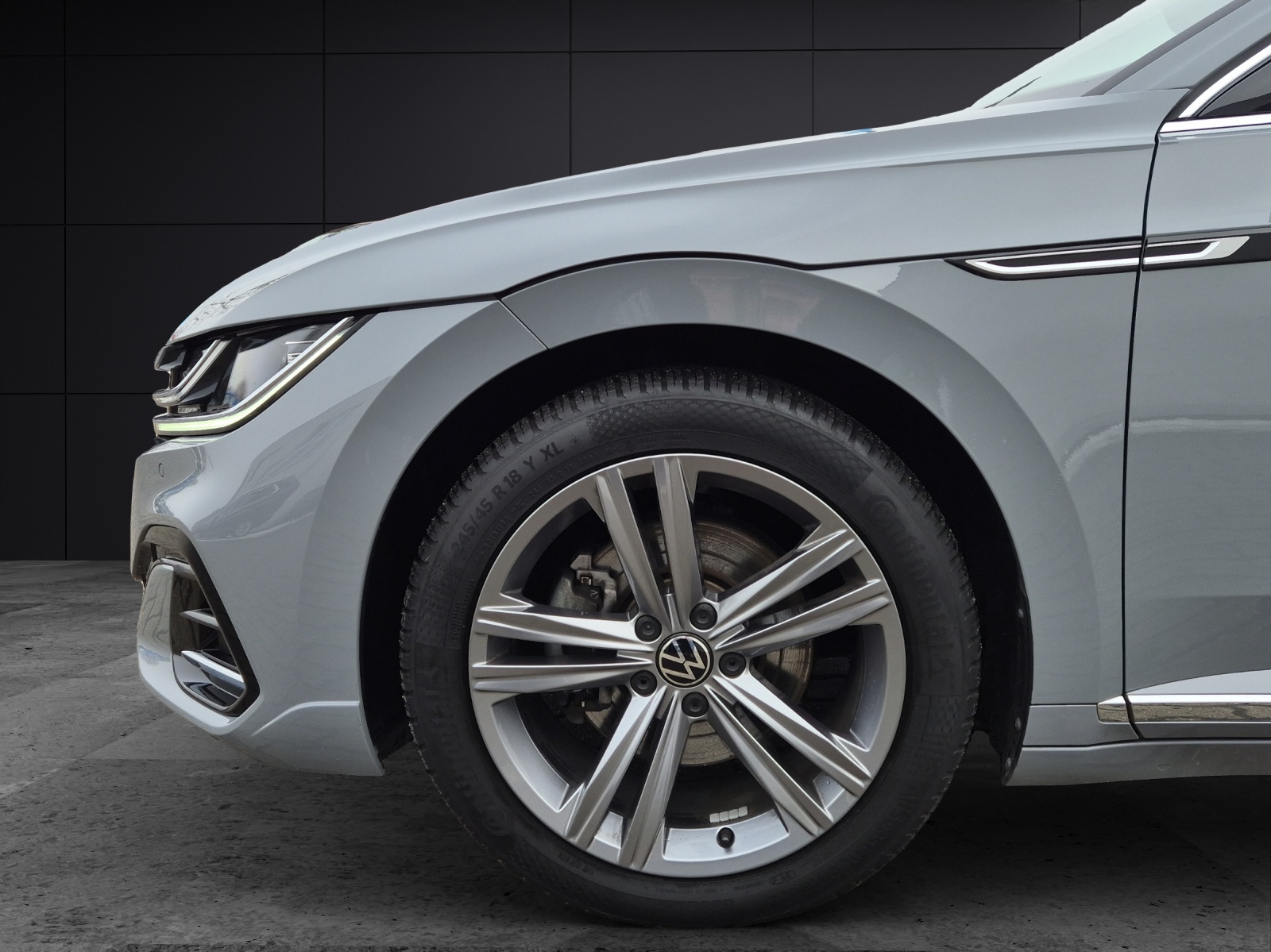 Fahrzeugabbildung Volkswagen Arteon SB TSI R-Line DSG LED Navi AID ACC RFK SH 18