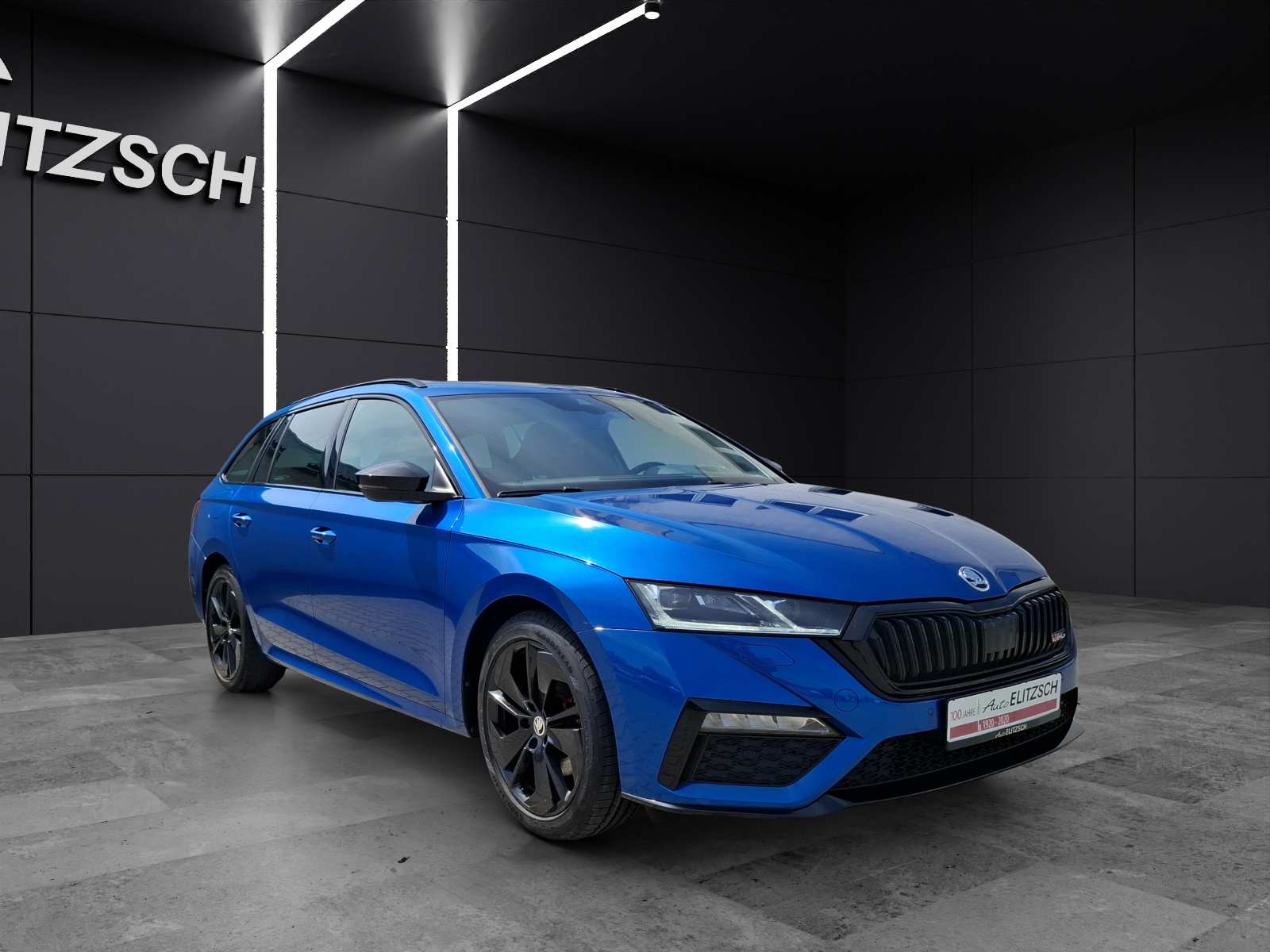 Fahrzeugabbildung SKODA Octavia Combi RS TDI DSG 4x4 Matrix Navi HUD VC ACC SH 18