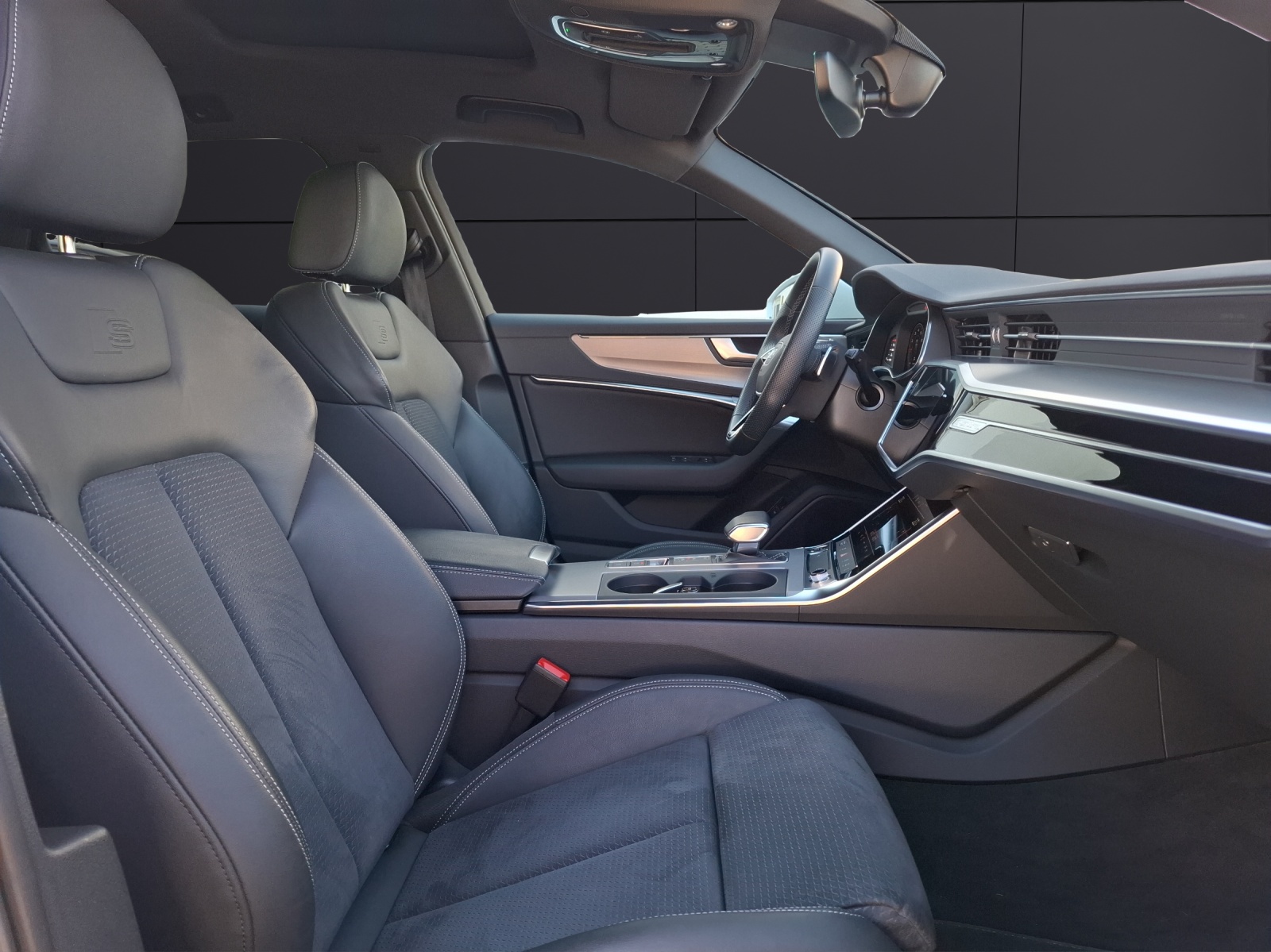 Fahrzeugabbildung Audi A6 Avant 45 TFSI sport quattro S-tronic STH LED AHK Navi AVC Pano ACC SH 19