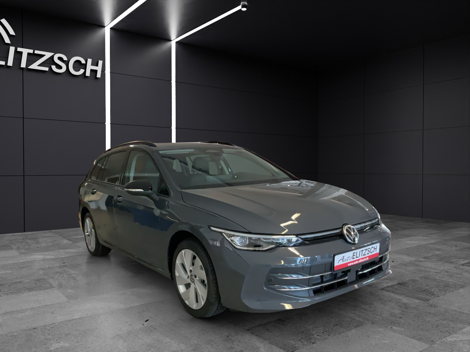 Fahrzeugabbildung Volkswagen Golf VIII Variant Energy TSI DSG AHZV NAVI LED DAB ACC
