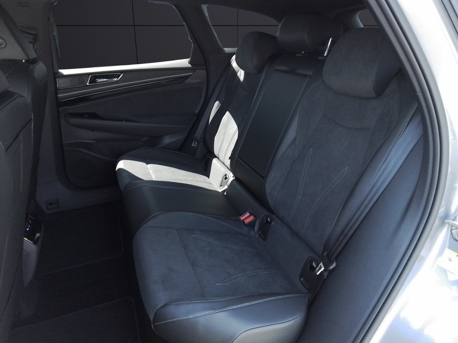 Fahrzeugabbildung Volkswagen ID.7 Tourer Pro