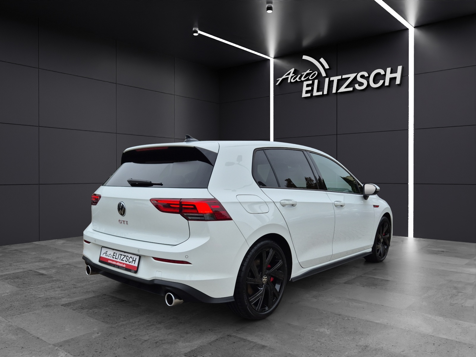 Fahrzeugabbildung Volkswagen Golf VIII GTI TSI DSG ACC LED AHZV