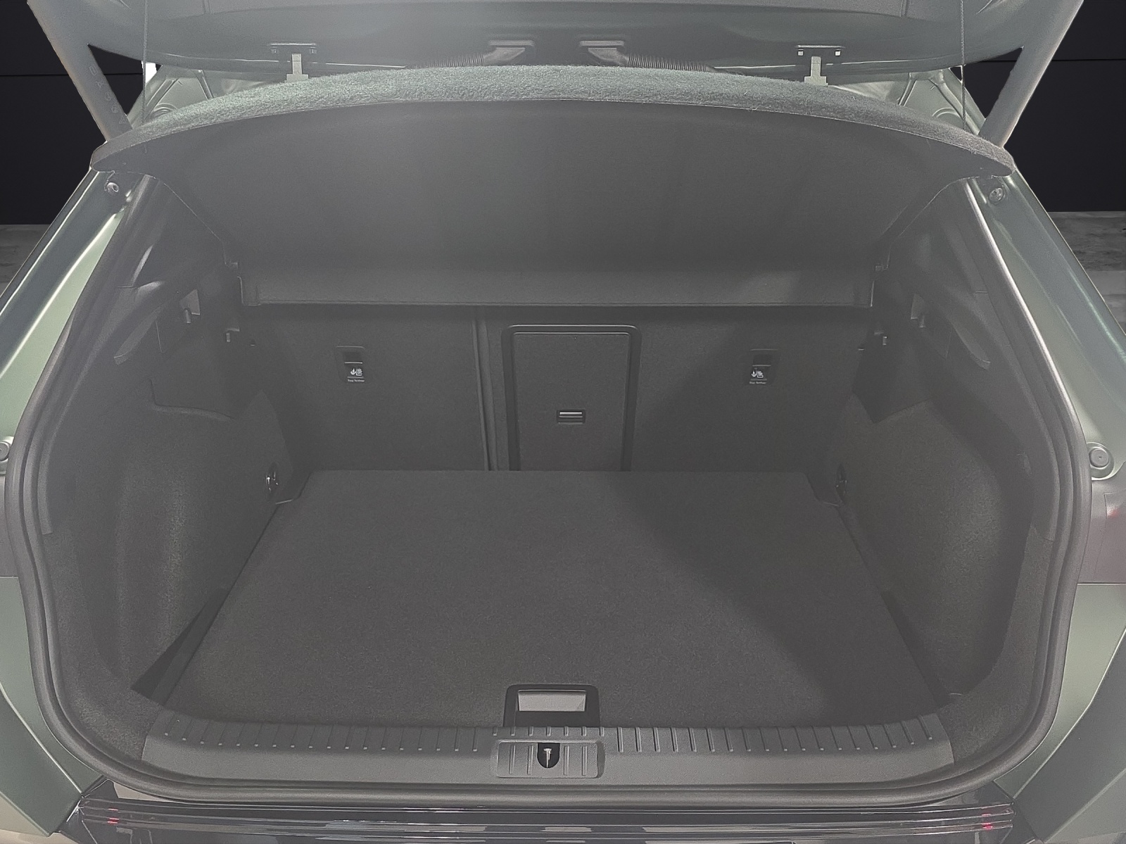 Fahrzeugabbildung CUPRA Formentor VZ 2.0 TSI 4Drive RFK ACC SH DWA