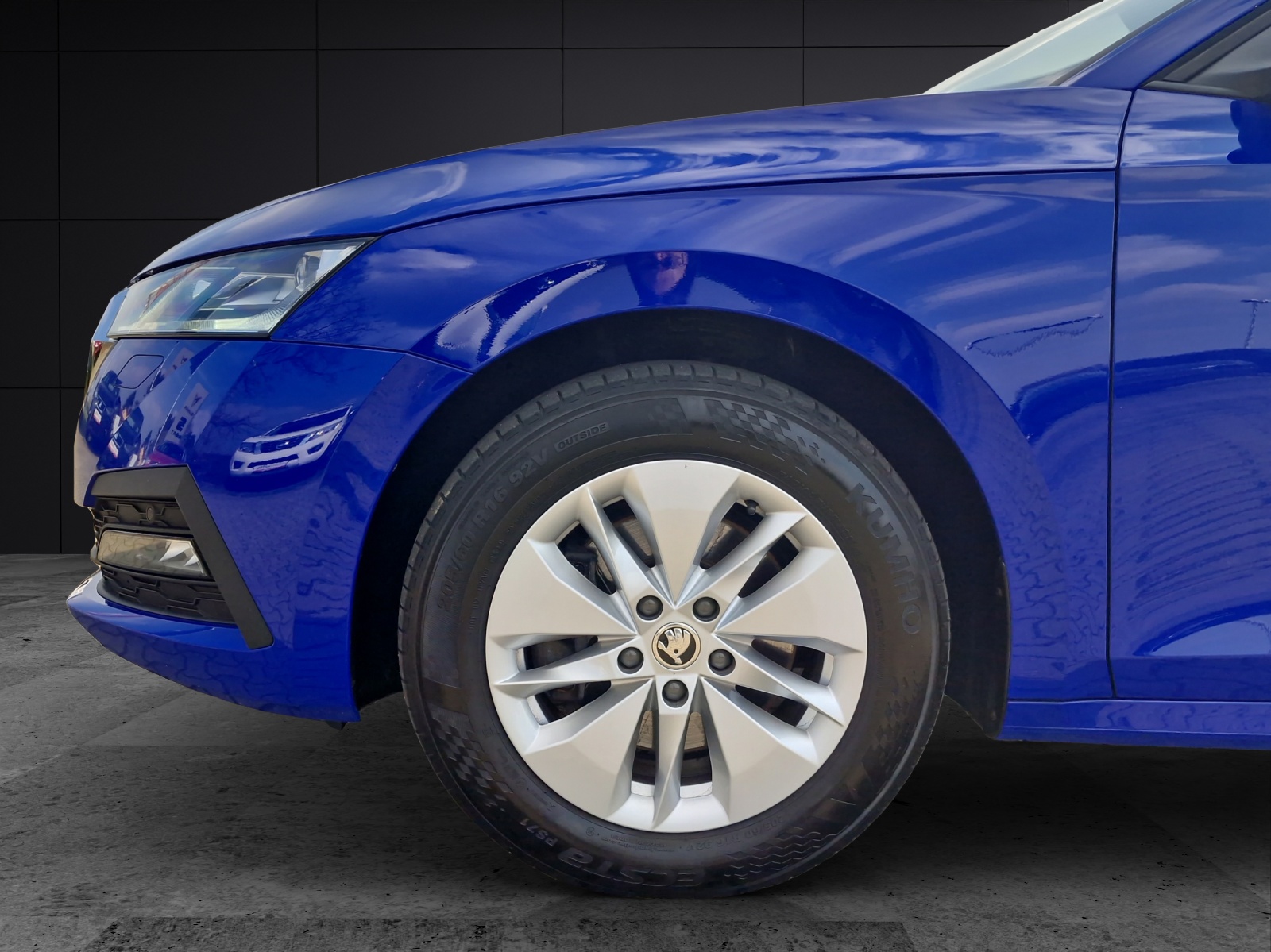 Fahrzeugabbildung SKODA Octavia Combi Ambi. 2.0TDI 110kW 4x4 7G TDI Ambition DSG 4x4 Matrix Navi SH