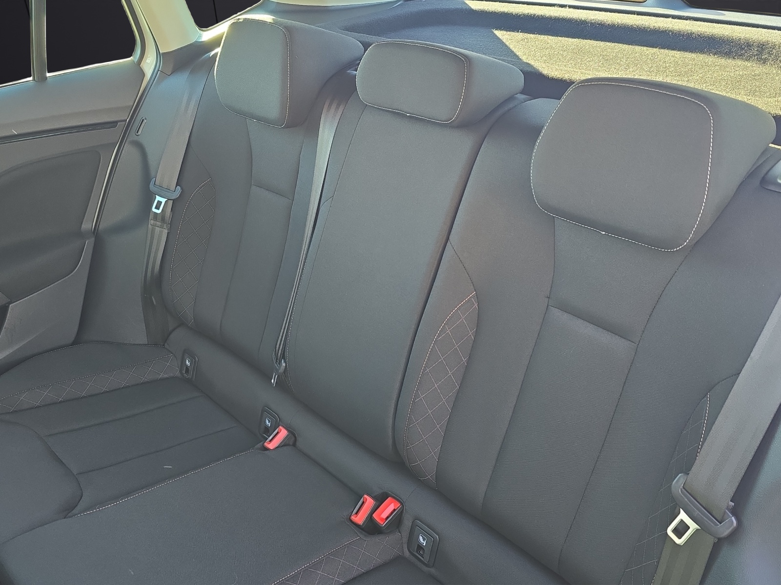 Fahrzeugabbildung SKODA Kamiq Ambition 1.5 TSI LED KLIMA