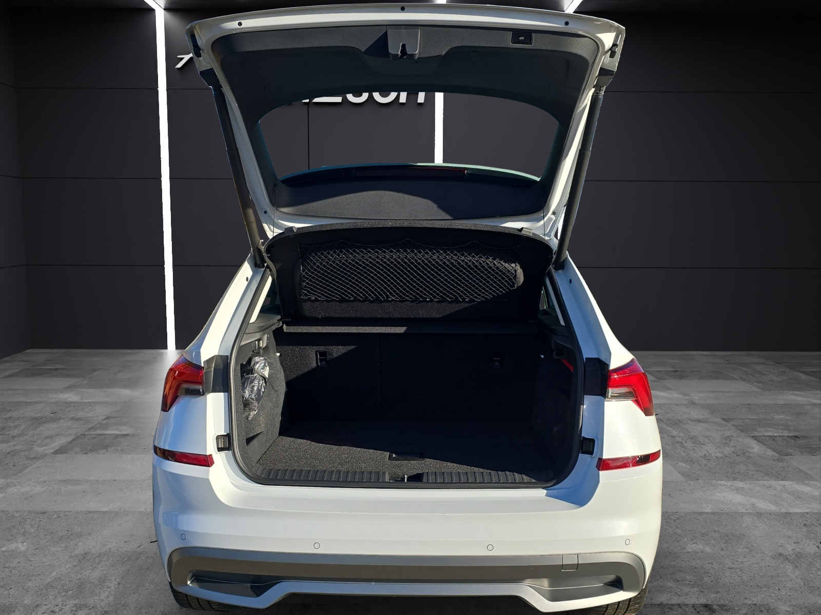 Fahrzeugabbildung SKODA Kamiq Ambition 1.5 TSI LED KLIMA