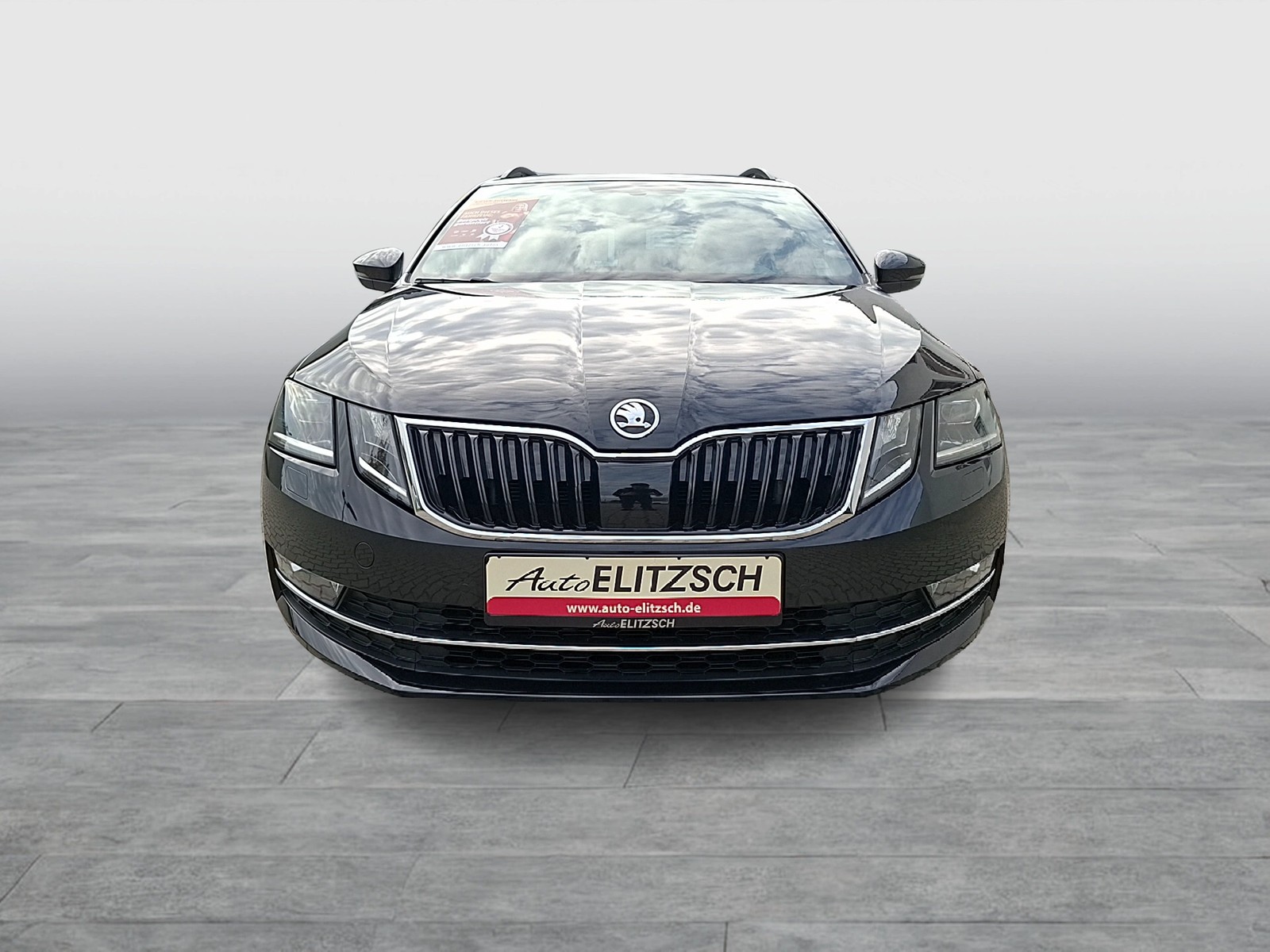 Fahrzeugabbildung SKODA Octavia Combi TSI L&K DSG LED Navi ACC PDC SHZ 18