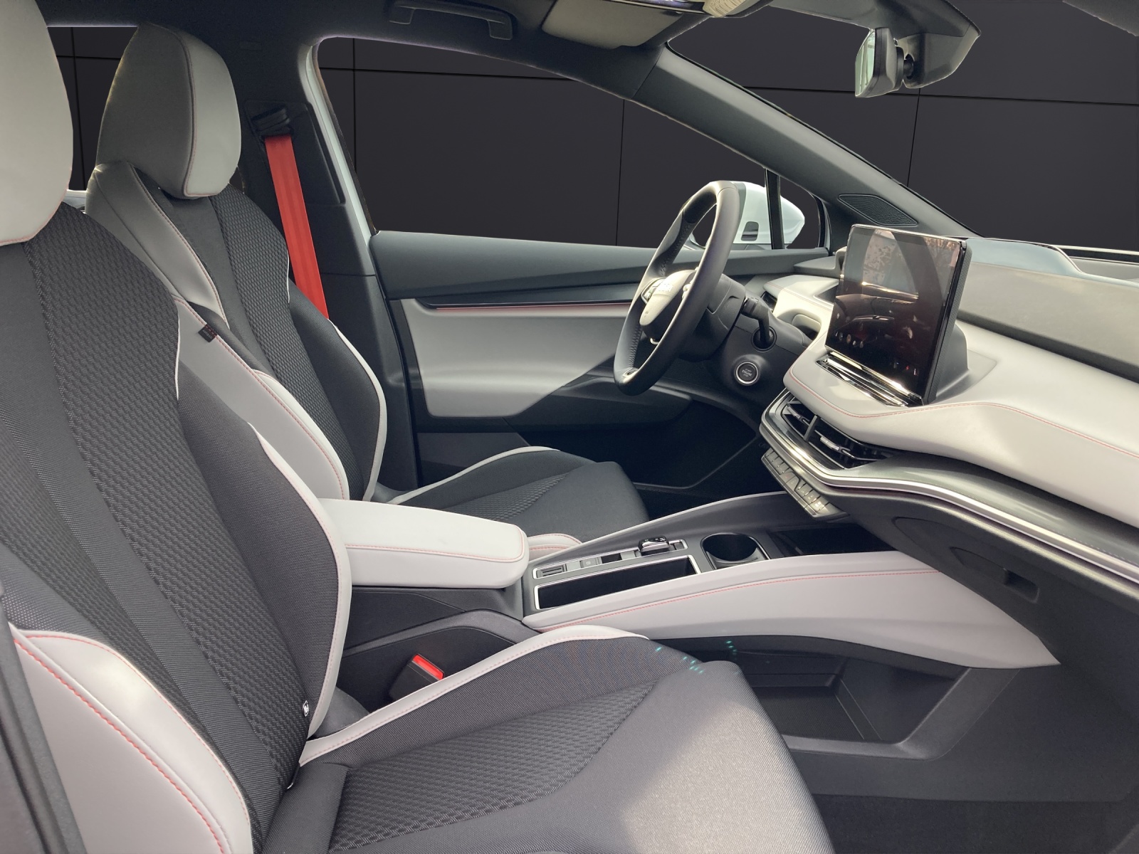 Fahrzeugabbildung SKODA Elroq Alpha LED Scheinwerfer, AZV, Navi, Digital Cockpit