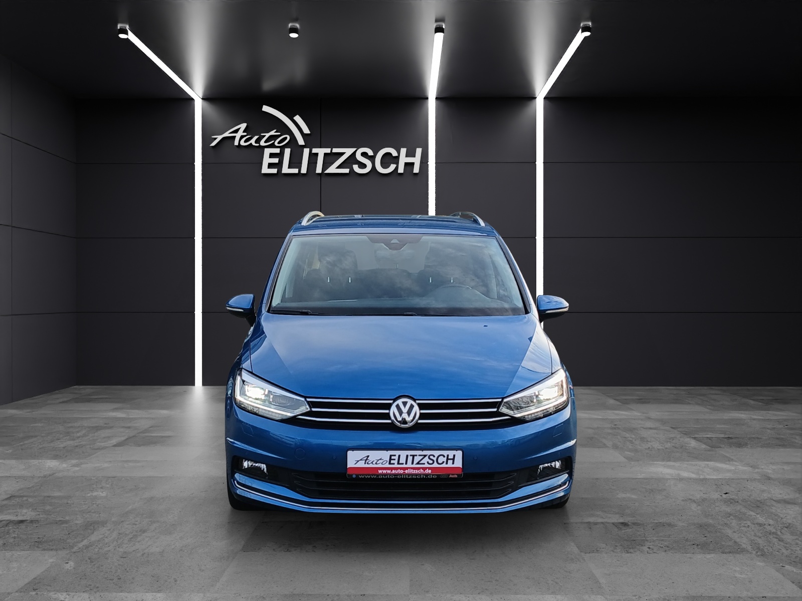 Fahrzeugabbildung Volkswagen Touran TSI Sound DSG LED AHK Navi ACC PDC SH